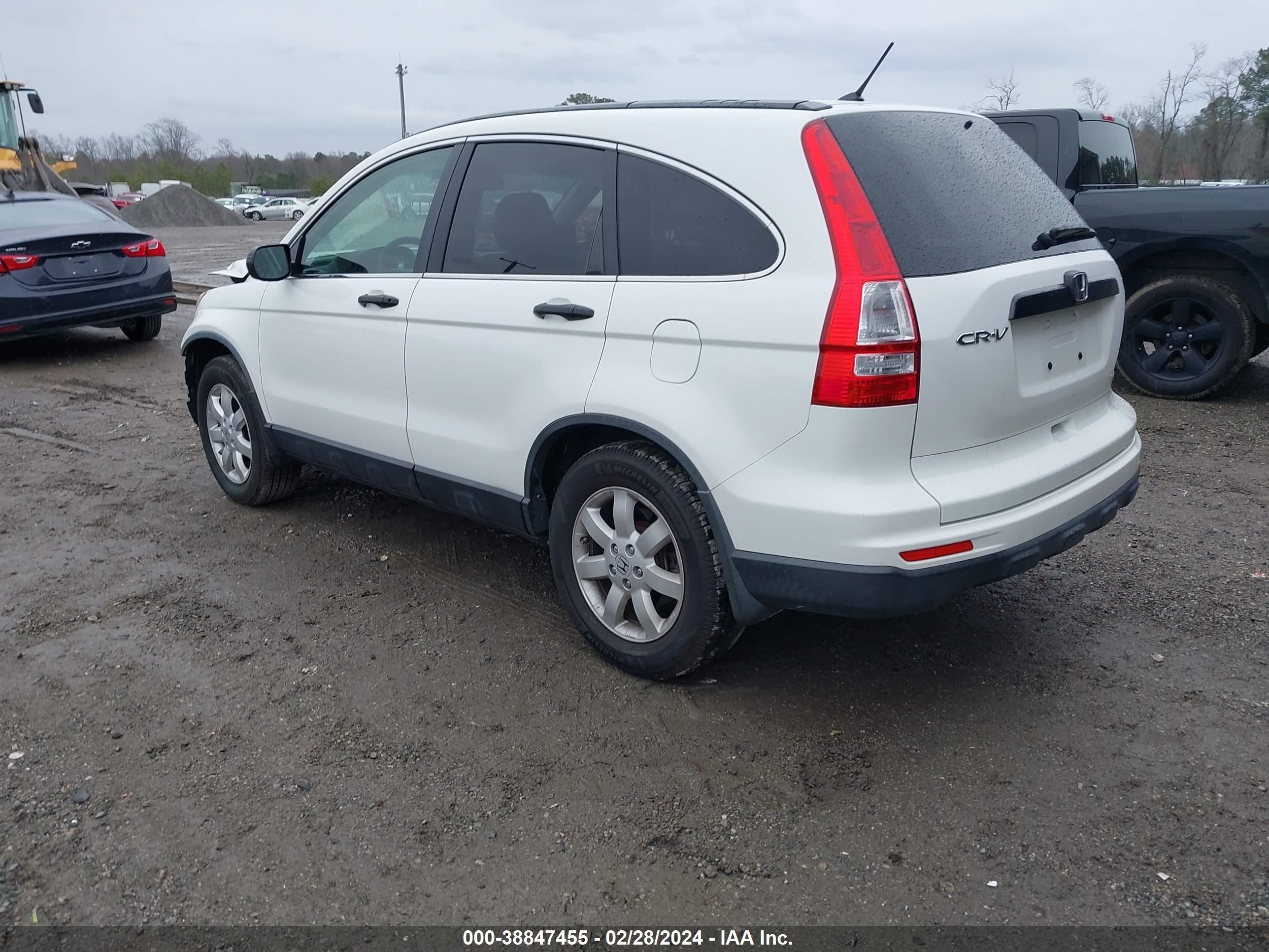 Photo 2 VIN: JHLRE3H40BC014891 - HONDA CR-V 