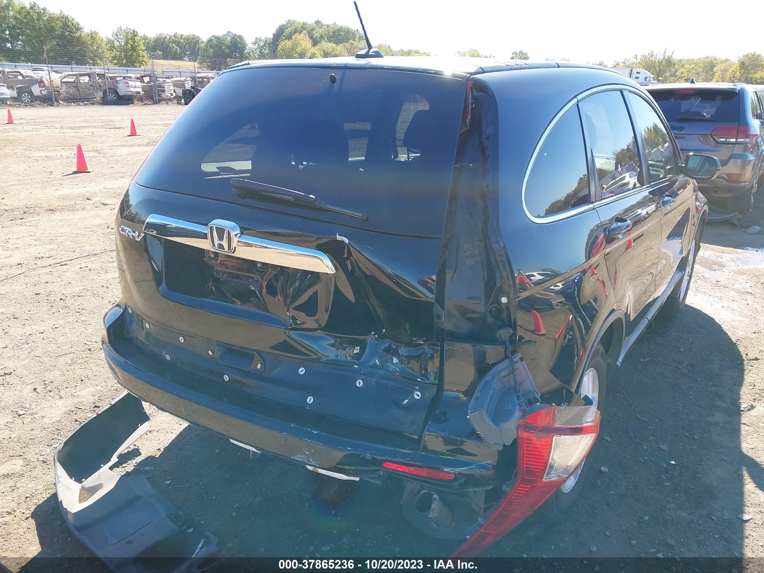 Photo 5 VIN: JHLRE3H74BC005444 - HONDA CR-V 