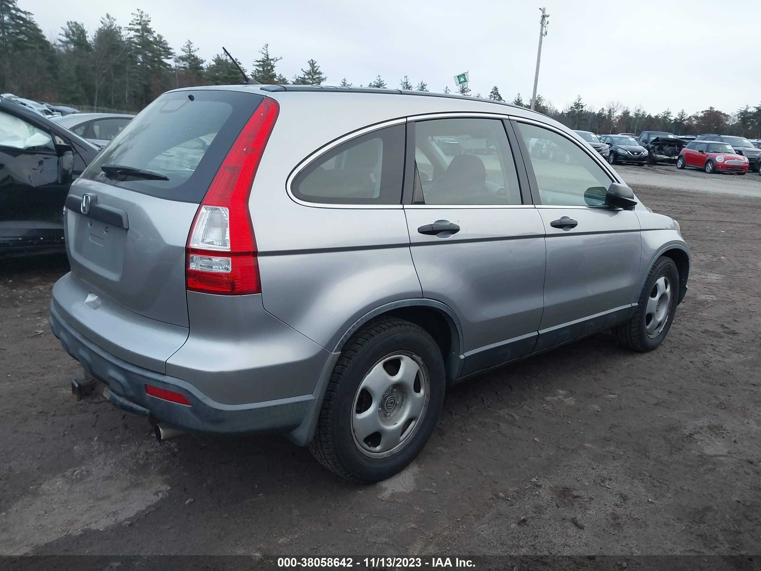 Photo 3 VIN: JHLRE48338C073195 - HONDA CR-V 