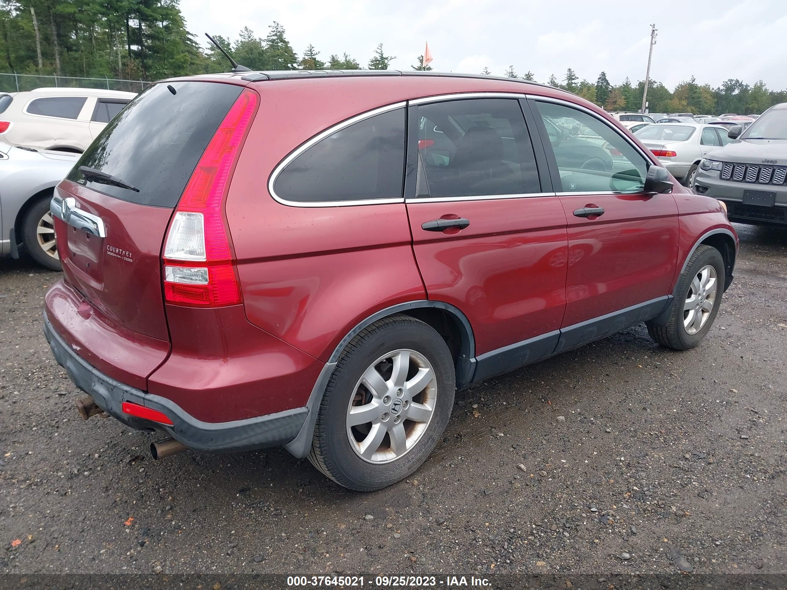 Photo 3 VIN: JHLRE48528C063923 - HONDA CR-V 