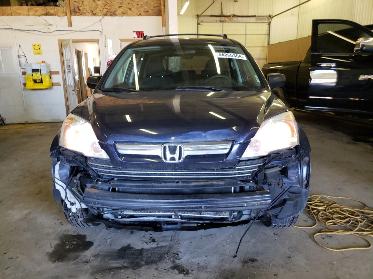 Photo 4 VIN: JHLRE48588C064218 - HONDA CR-V 