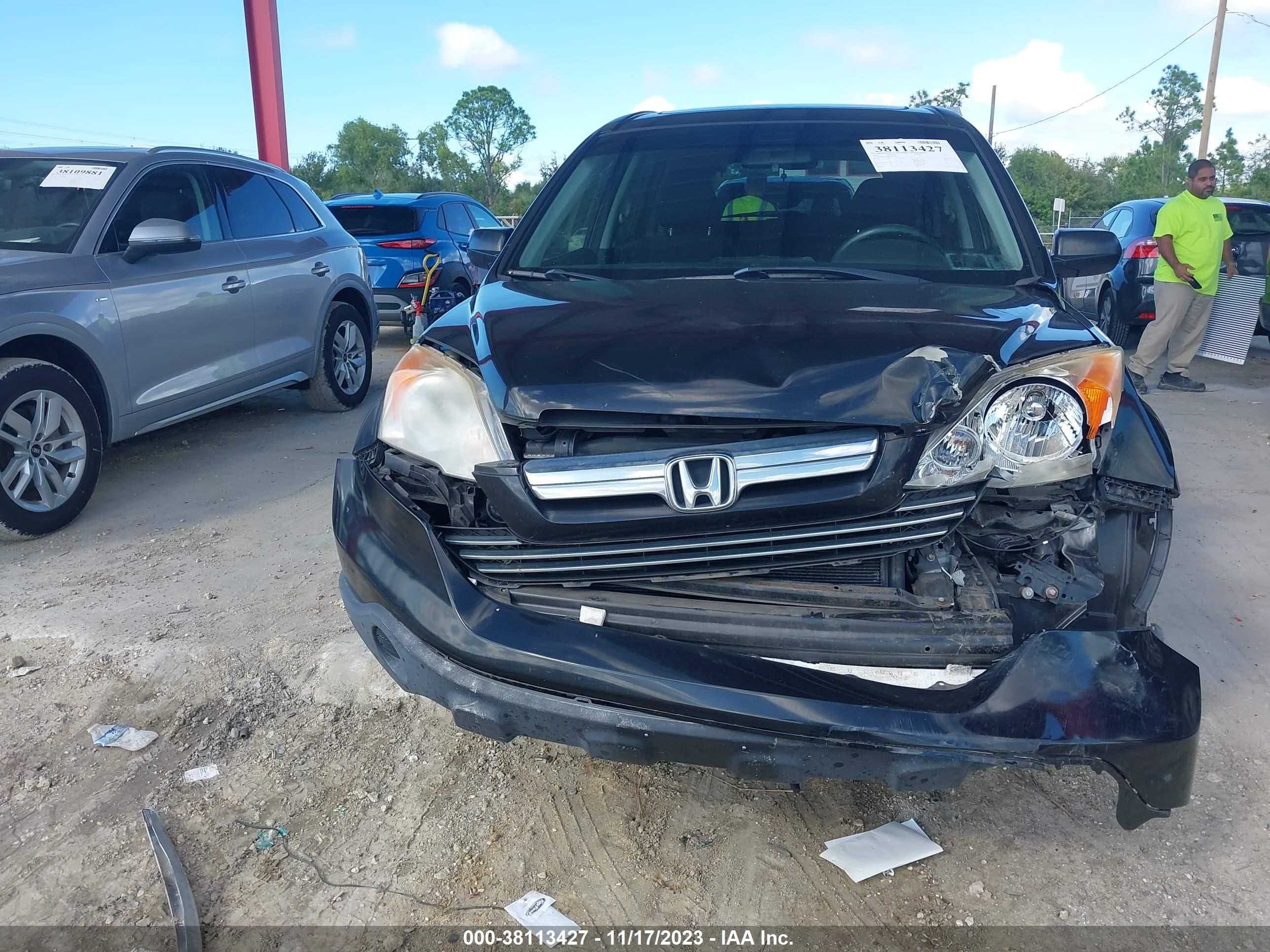 Photo 11 VIN: JHLRE48598C081819 - HONDA CR-V 