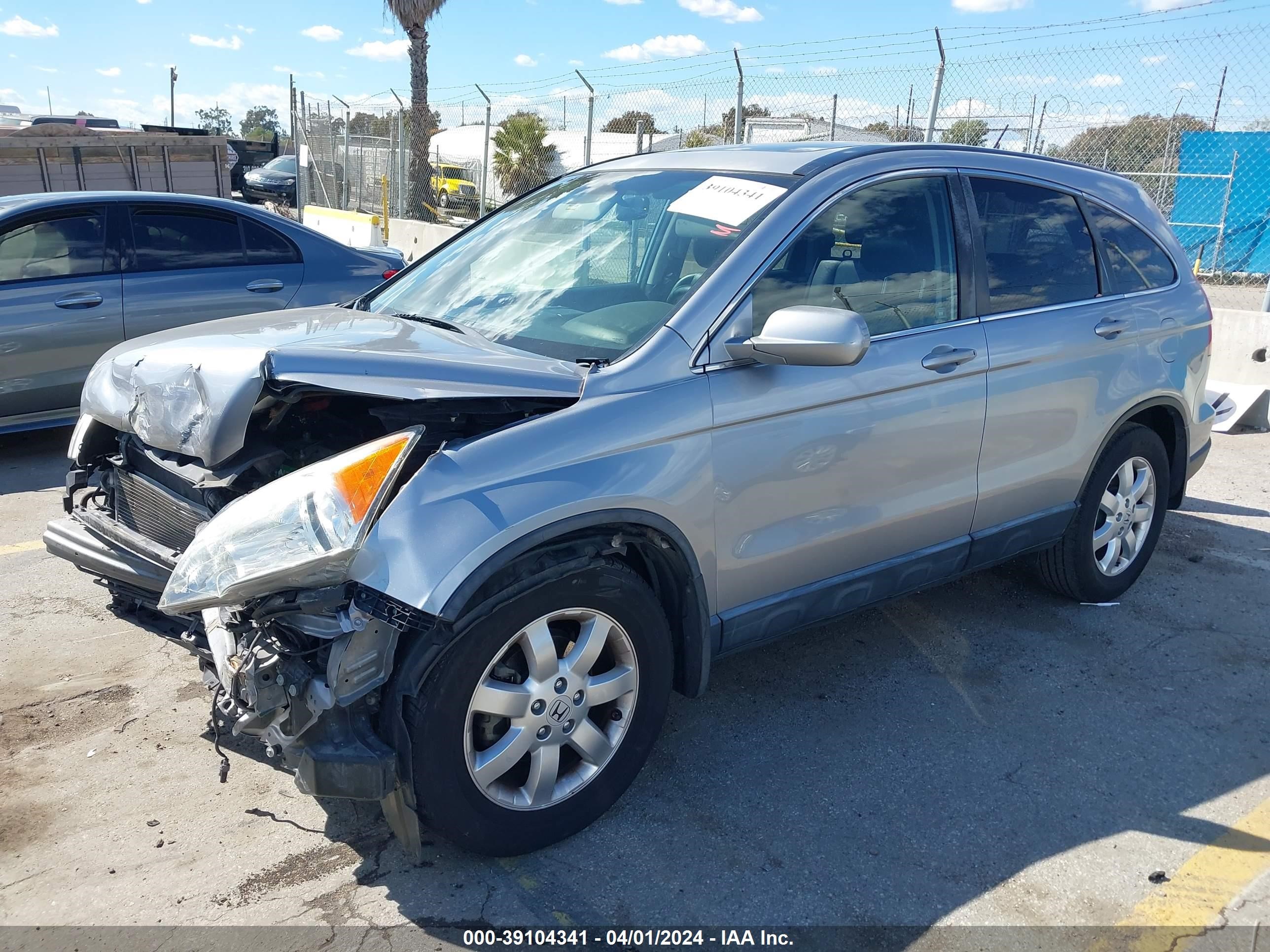 Photo 1 VIN: JHLRE48727C068359 - HONDA CR-V 