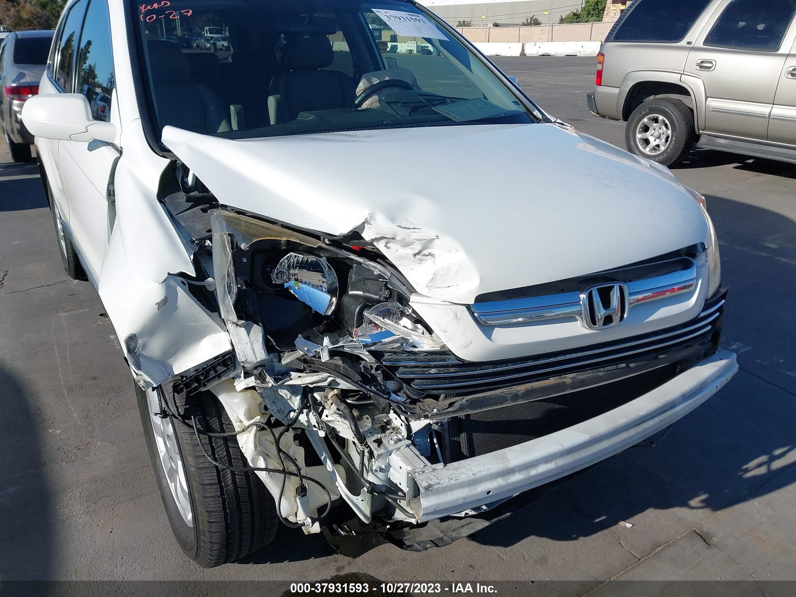 Photo 5 VIN: JHLRE487X7C067539 - HONDA CR-V 