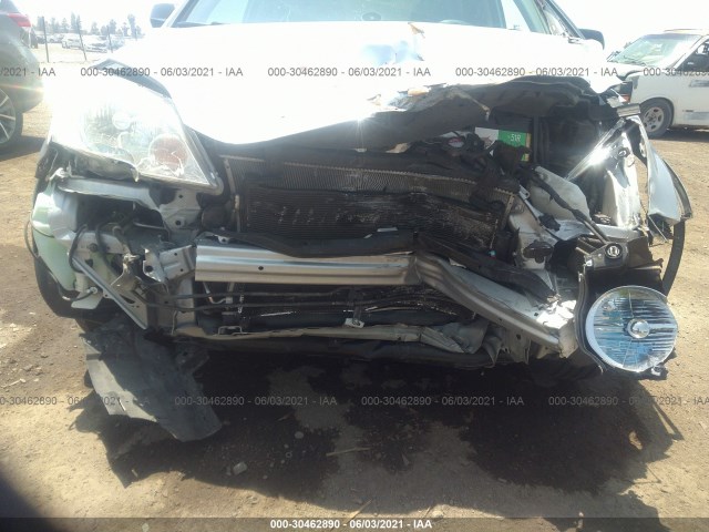 Photo 5 VIN: JHLRE4H34BC007682 - HONDA CR-V 