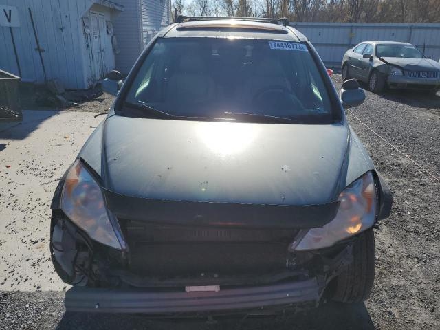 Photo 4 VIN: JHLRE4H78BC031759 - HONDA CRV 