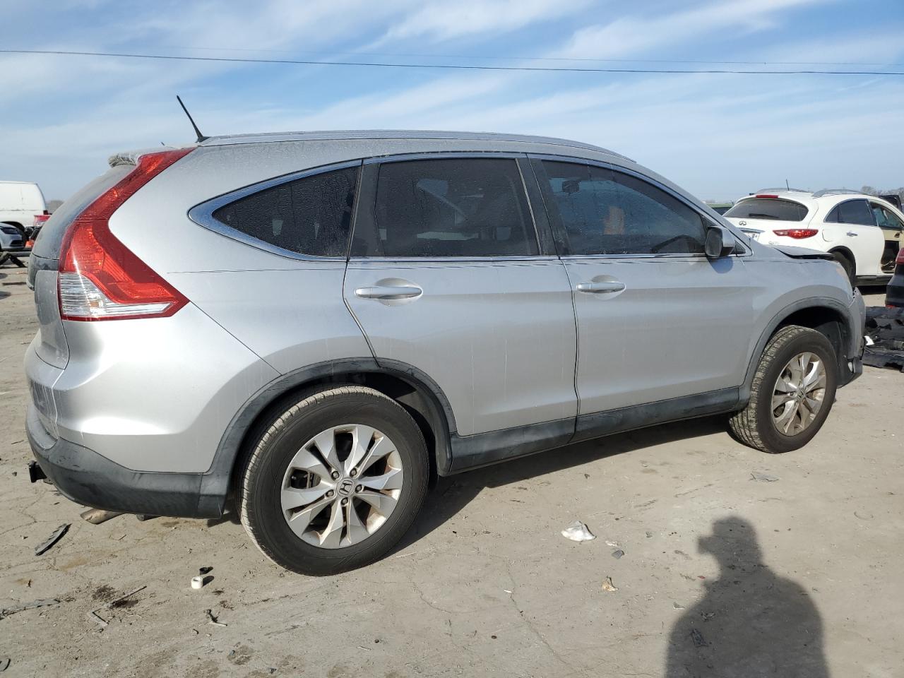 Photo 2 VIN: JHLRM3H76CC006096 - HONDA CR-V 