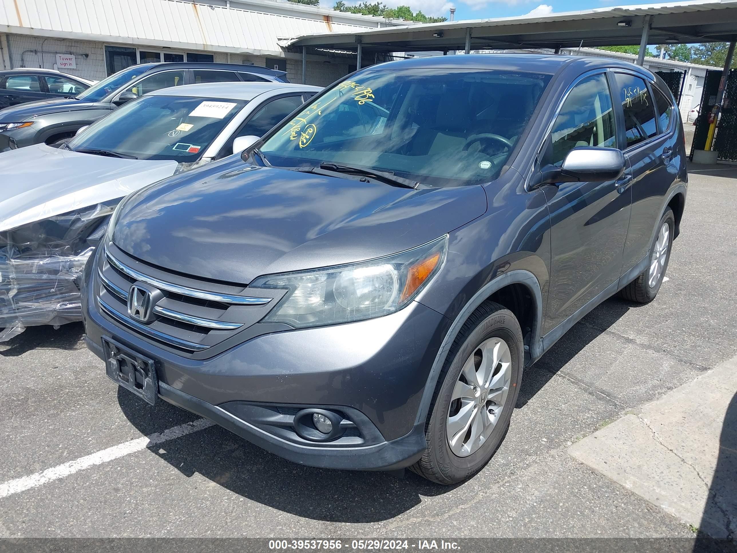 Photo 2 VIN: JHLRM4H55CC000102 - HONDA CR-V 