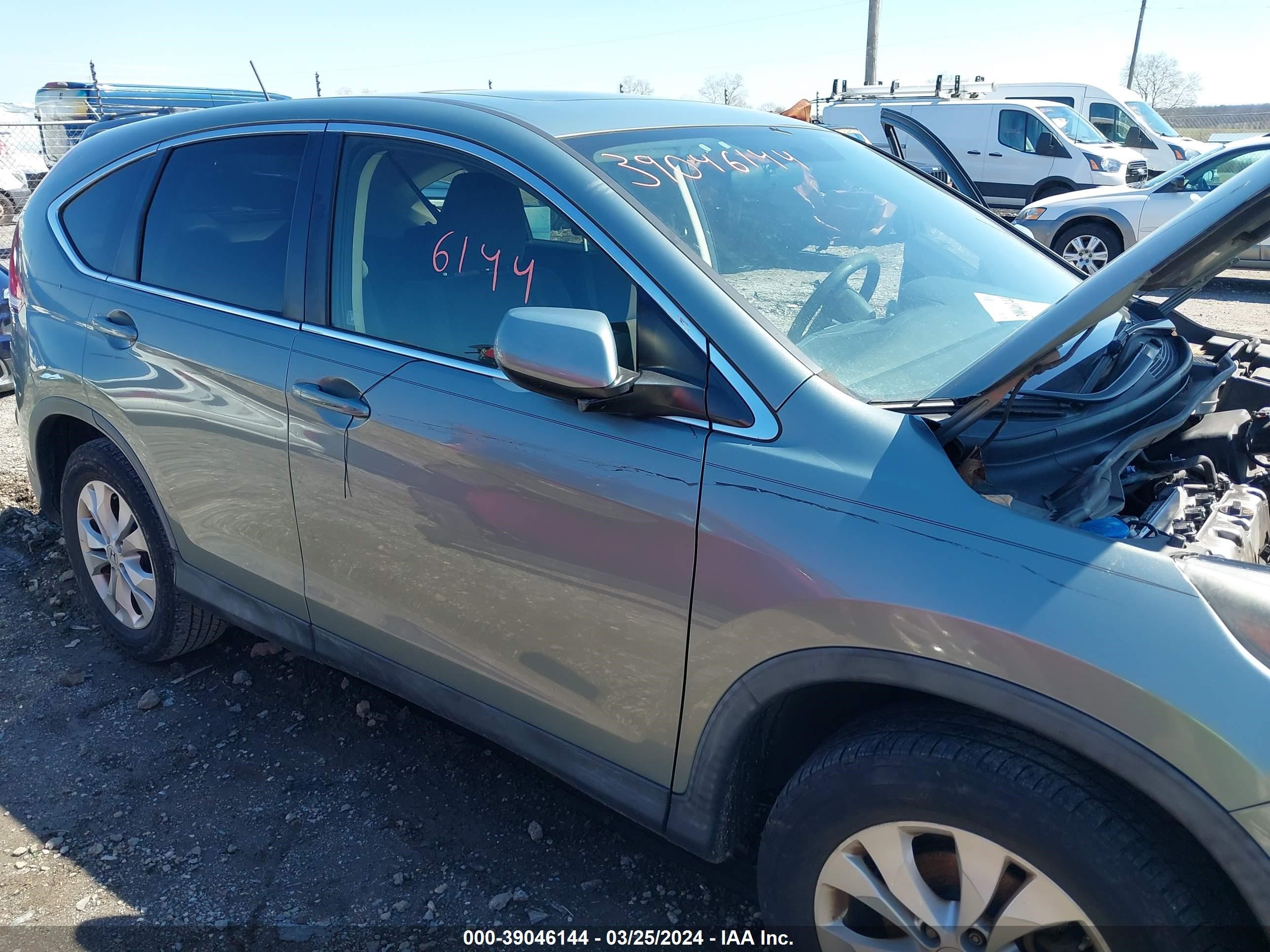 Photo 5 VIN: JHLRM4H58CC011580 - HONDA CR-V 