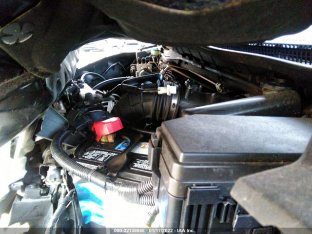 Photo 9 VIN: JHLRM4H74CC004580 - HONDA CR-V 