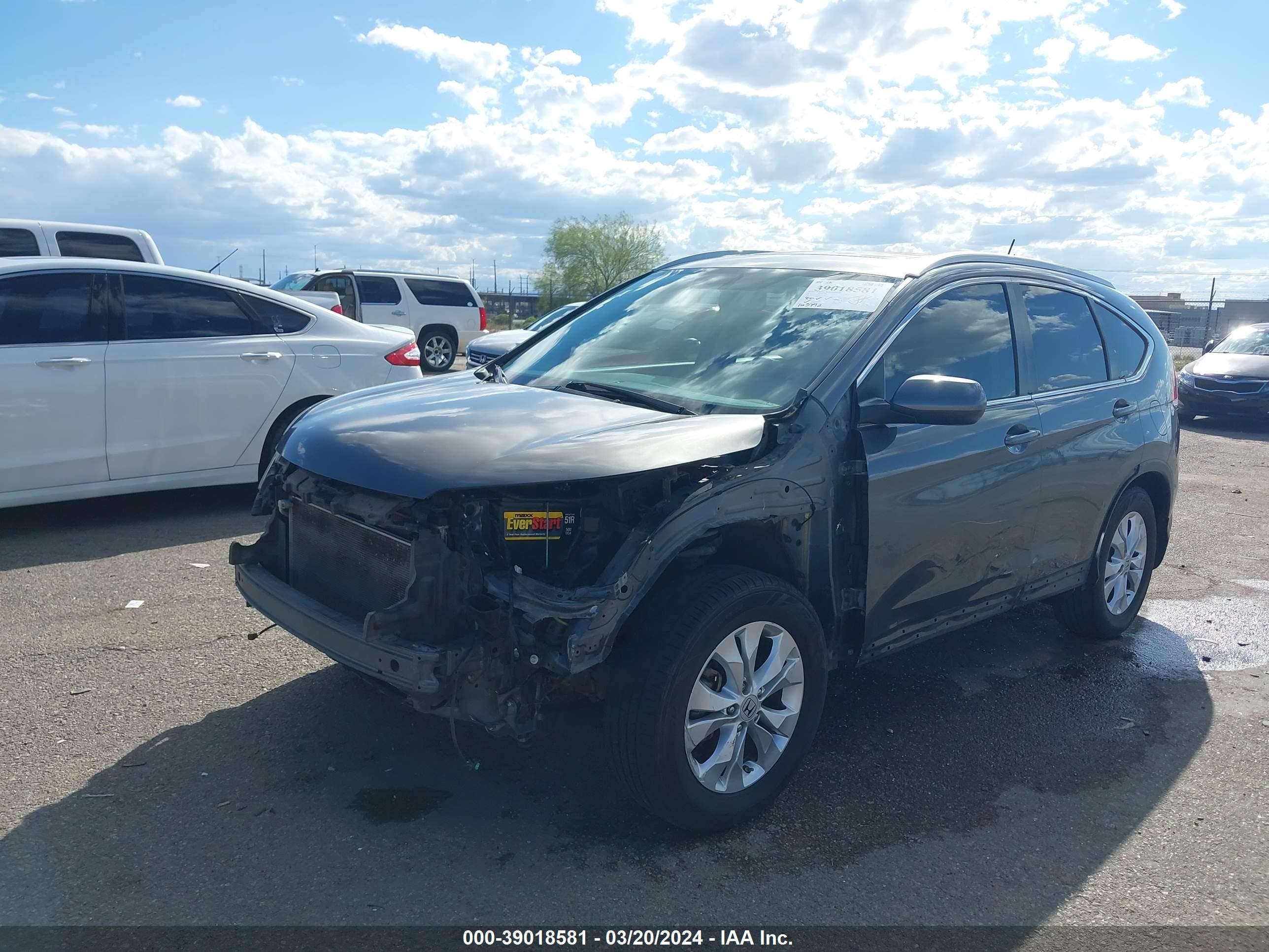 Photo 5 VIN: JHLRM4H77CC017310 - HONDA CR-V 