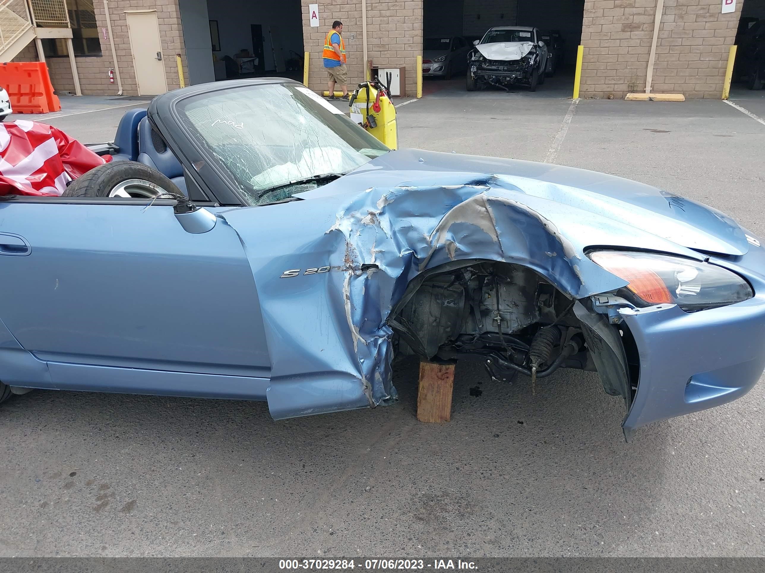 Photo 5 VIN: JHMAP11452T002401 - CHRYSLER 200 