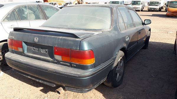 Photo 8 VIN: JHMCB35300C324409 - HONDA ACCORD 