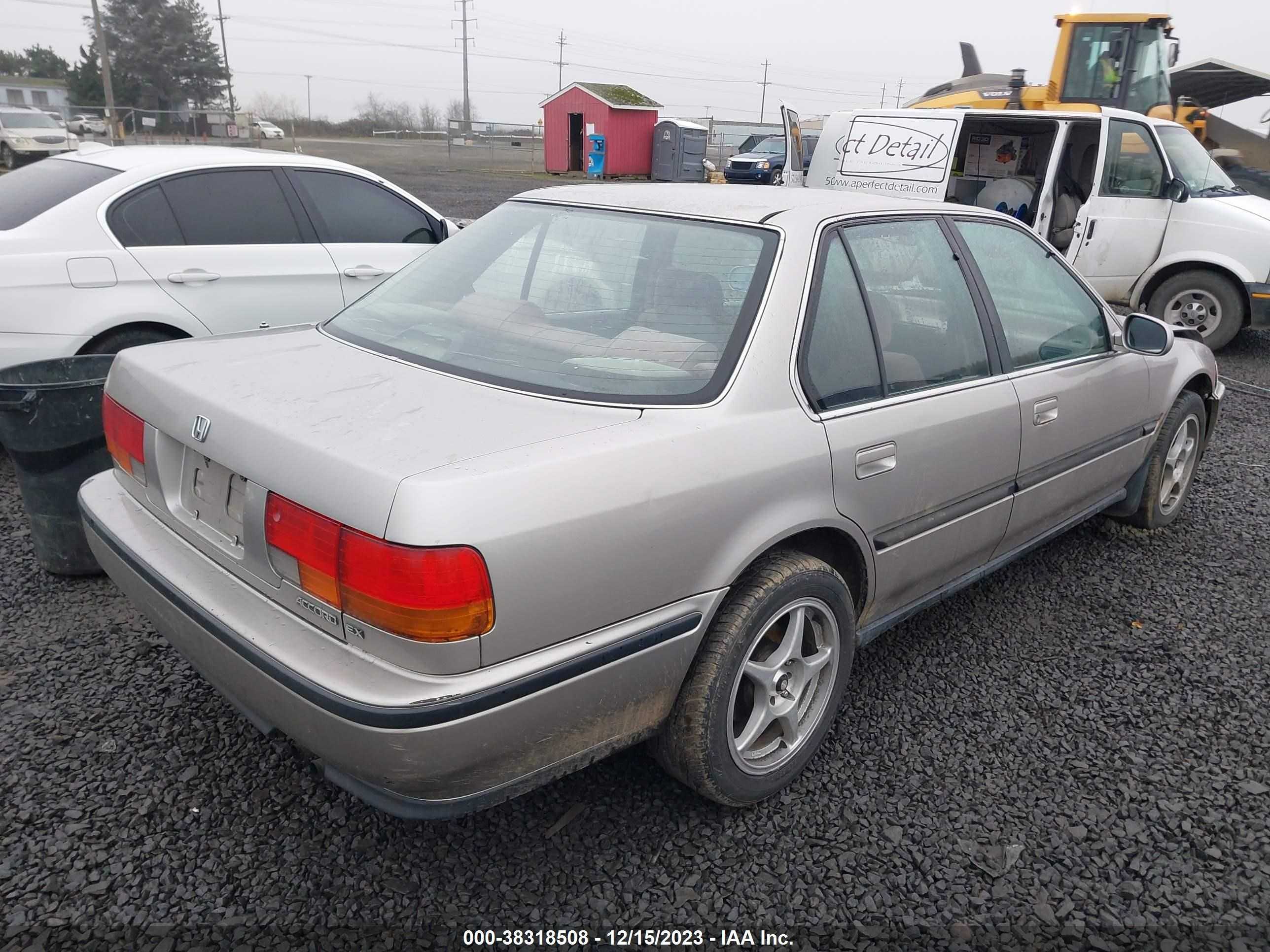 Photo 3 VIN: JHMCB7577PC050634 - HONDA ACCORD 