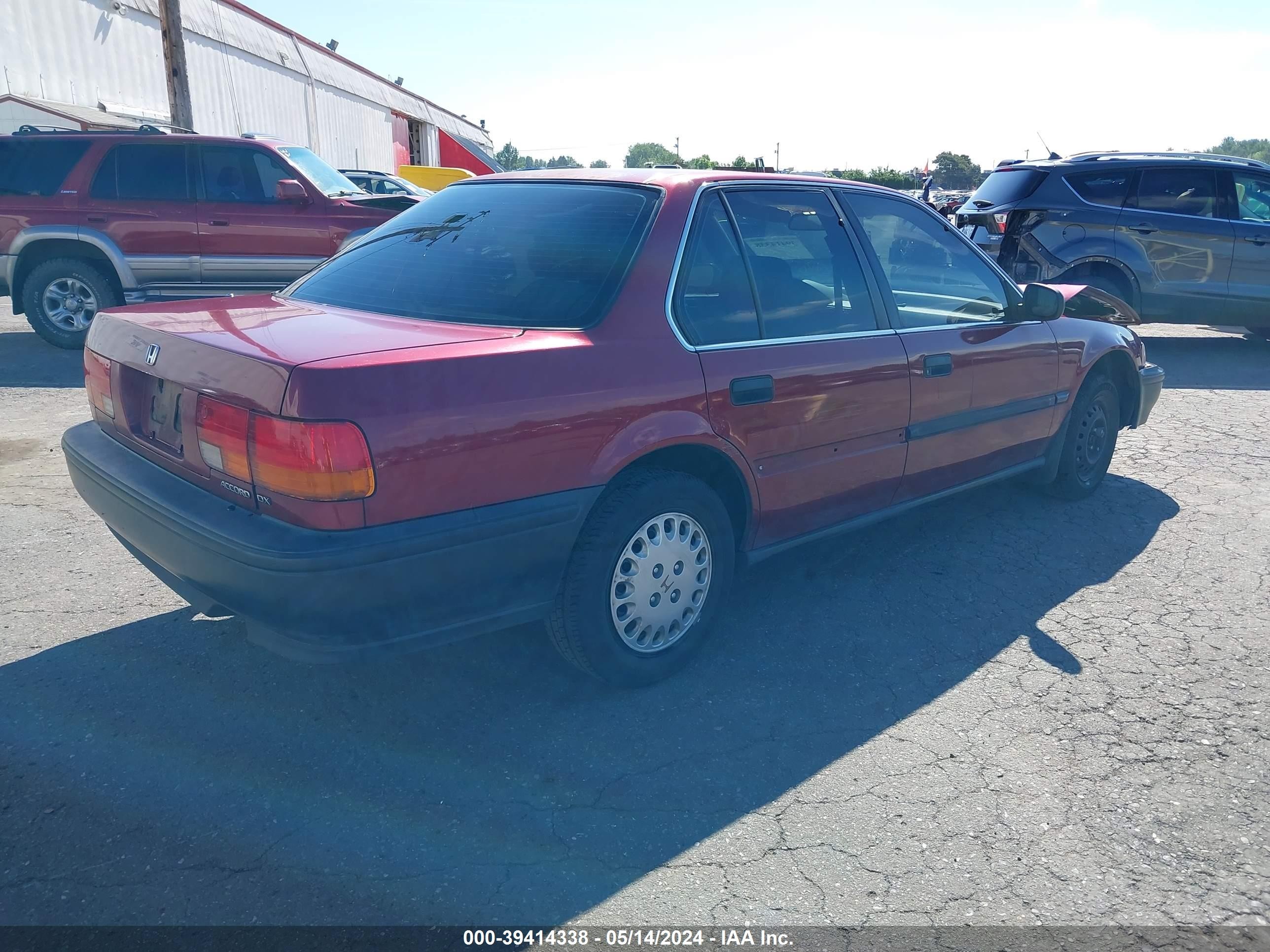 Photo 3 VIN: JHMCB7646NC046916 - HONDA ACCORD 