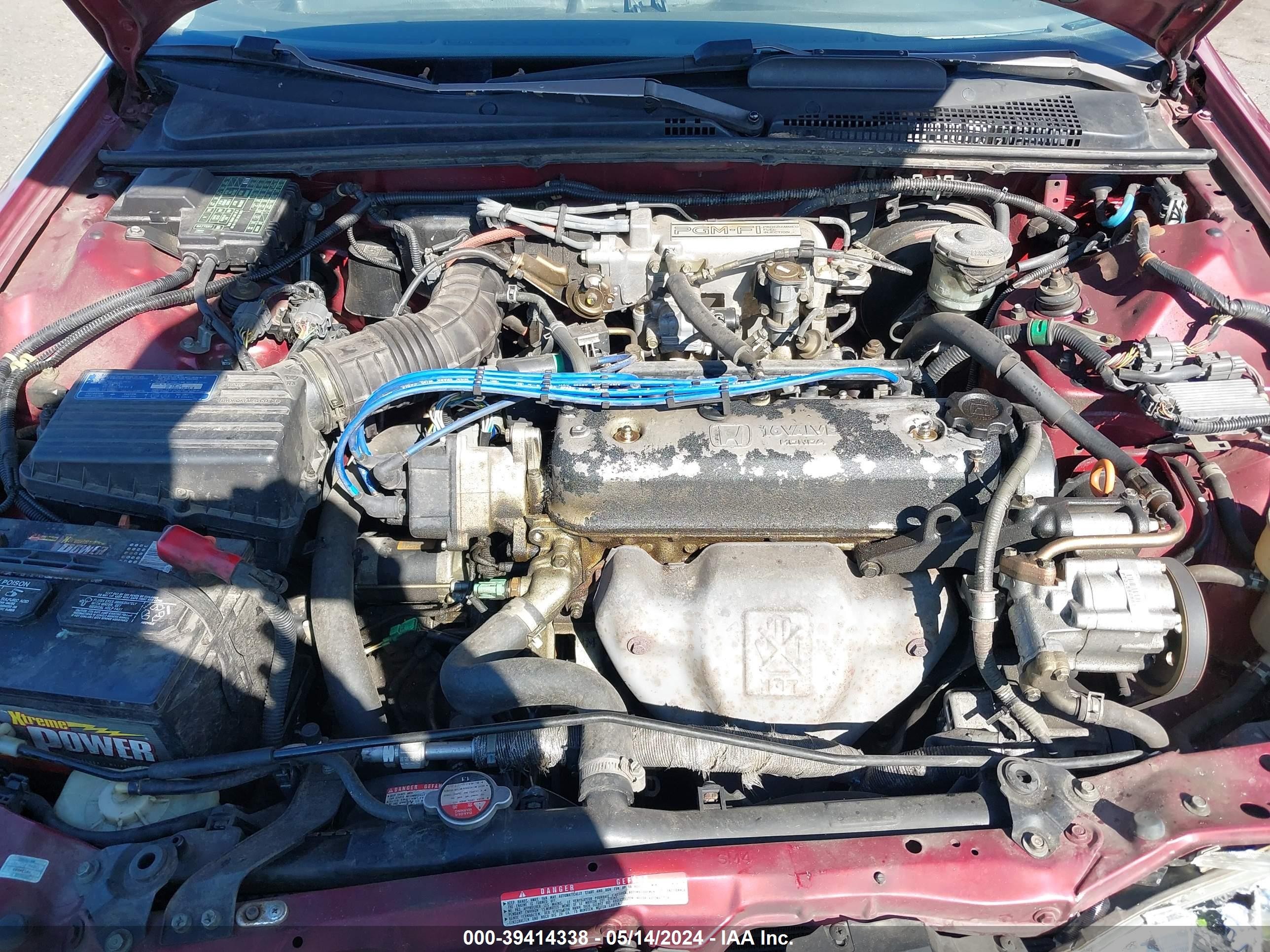 Photo 9 VIN: JHMCB7646NC046916 - HONDA ACCORD 