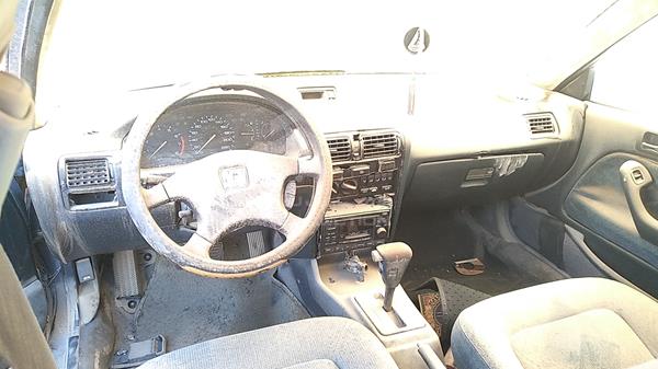 Photo 13 VIN: JHMCB76500C000608 - HONDA ACCORD 