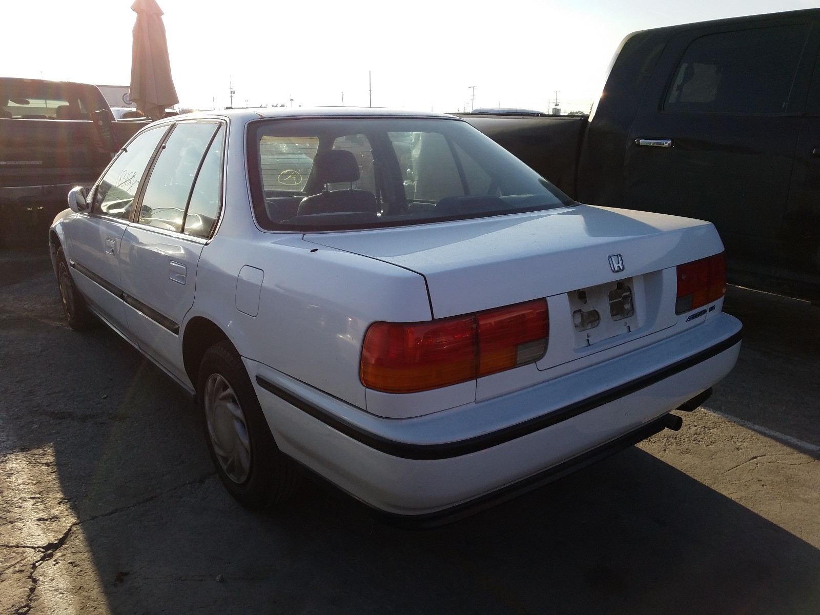 Photo 2 VIN: JHMCB7651PC008585 - HONDA ACCORD LX 