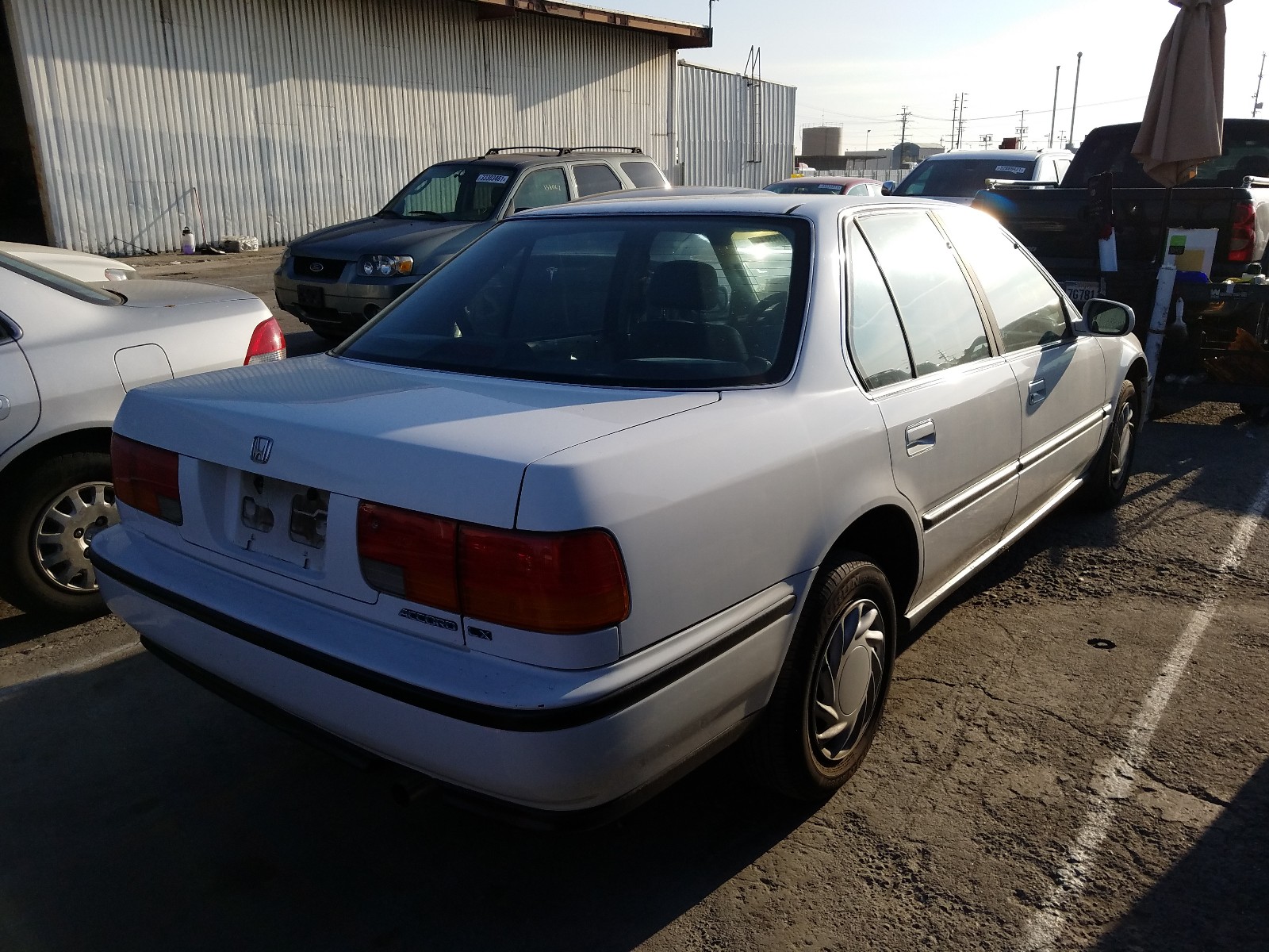 Photo 3 VIN: JHMCB7651PC008585 - HONDA ACCORD LX 