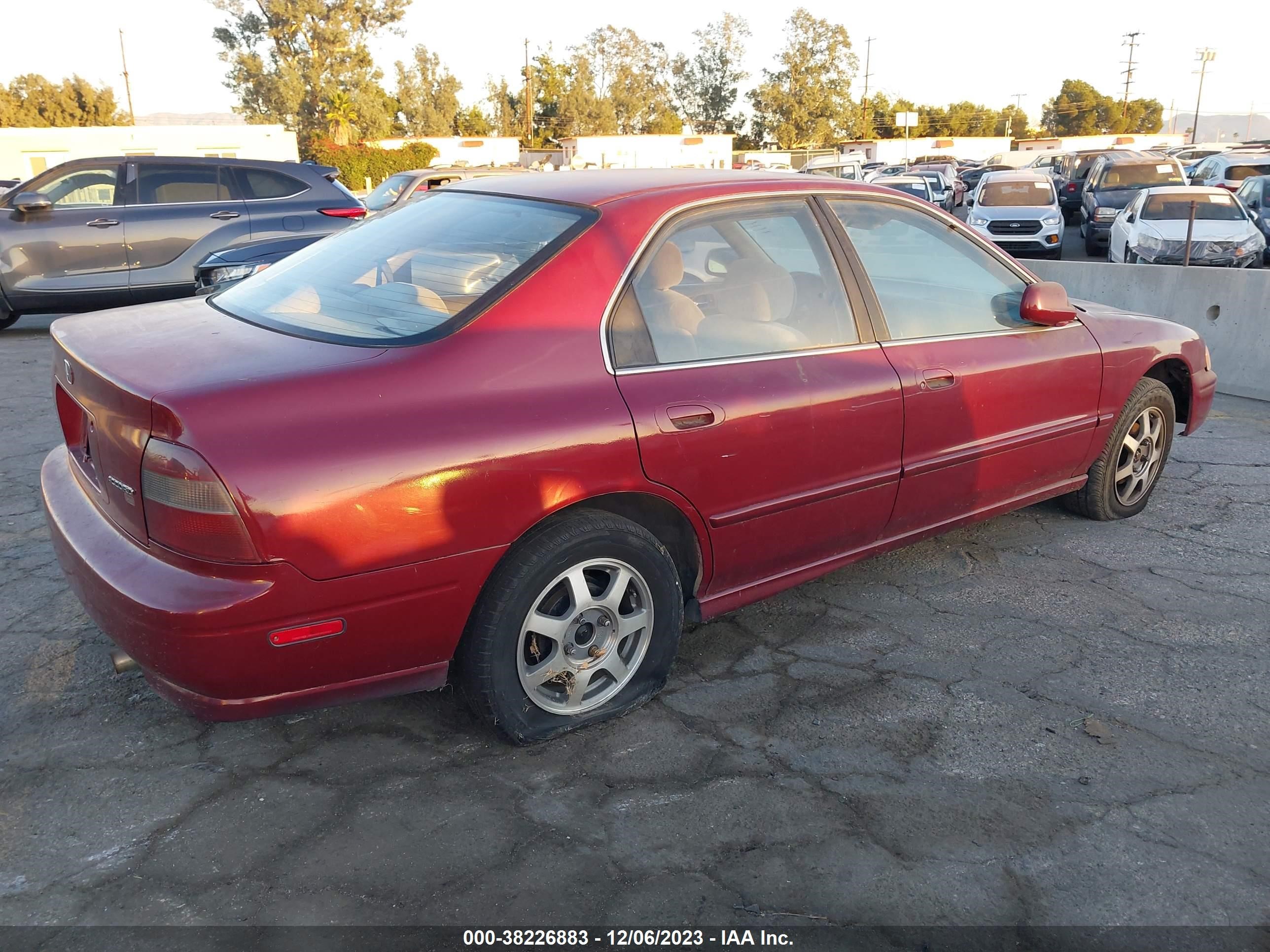 Photo 3 VIN: JHMCD5536SC005334 - HONDA ACCORD 