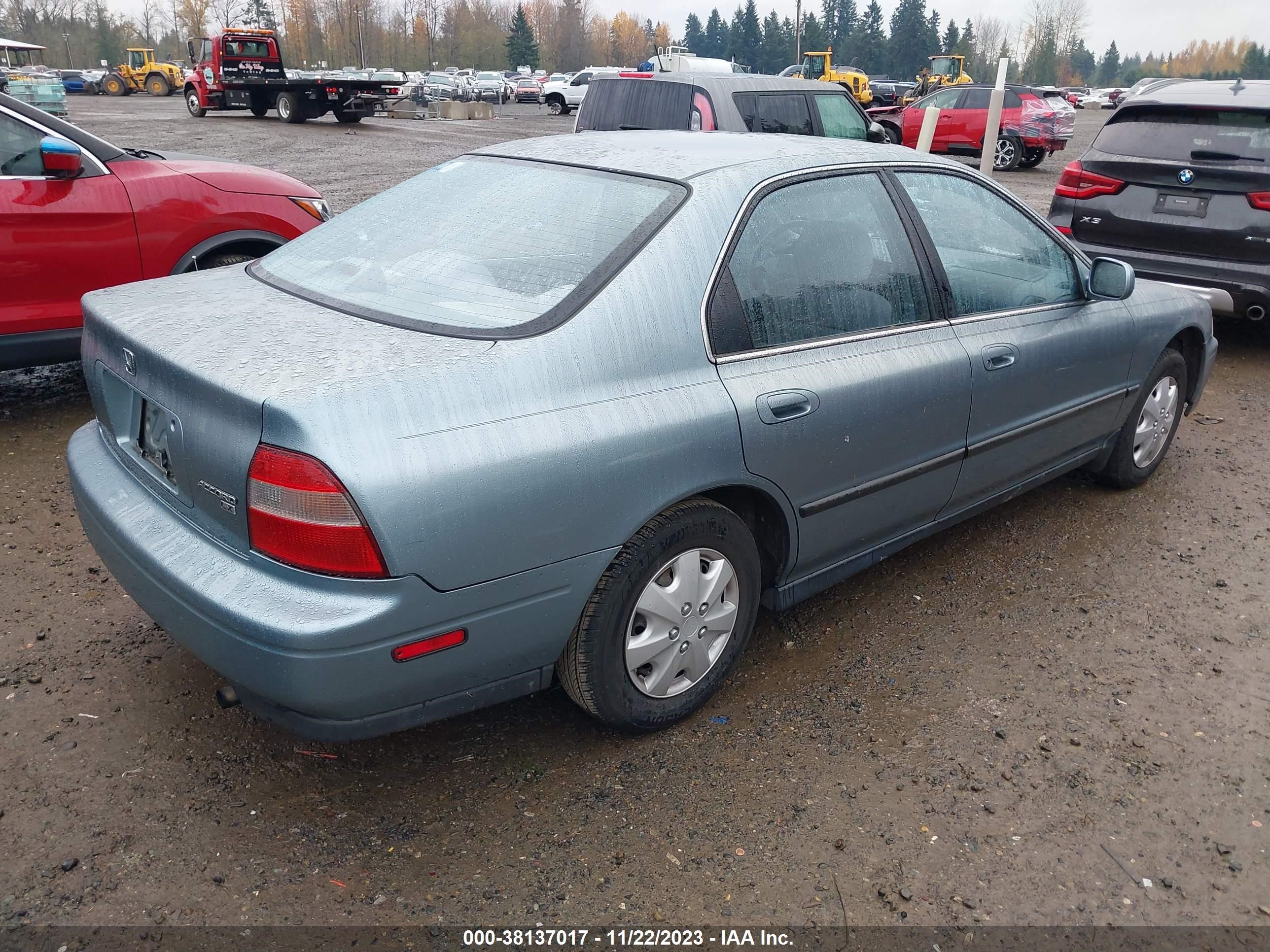 Photo 3 VIN: JHMCD5541RC036557 - HONDA ACCORD 