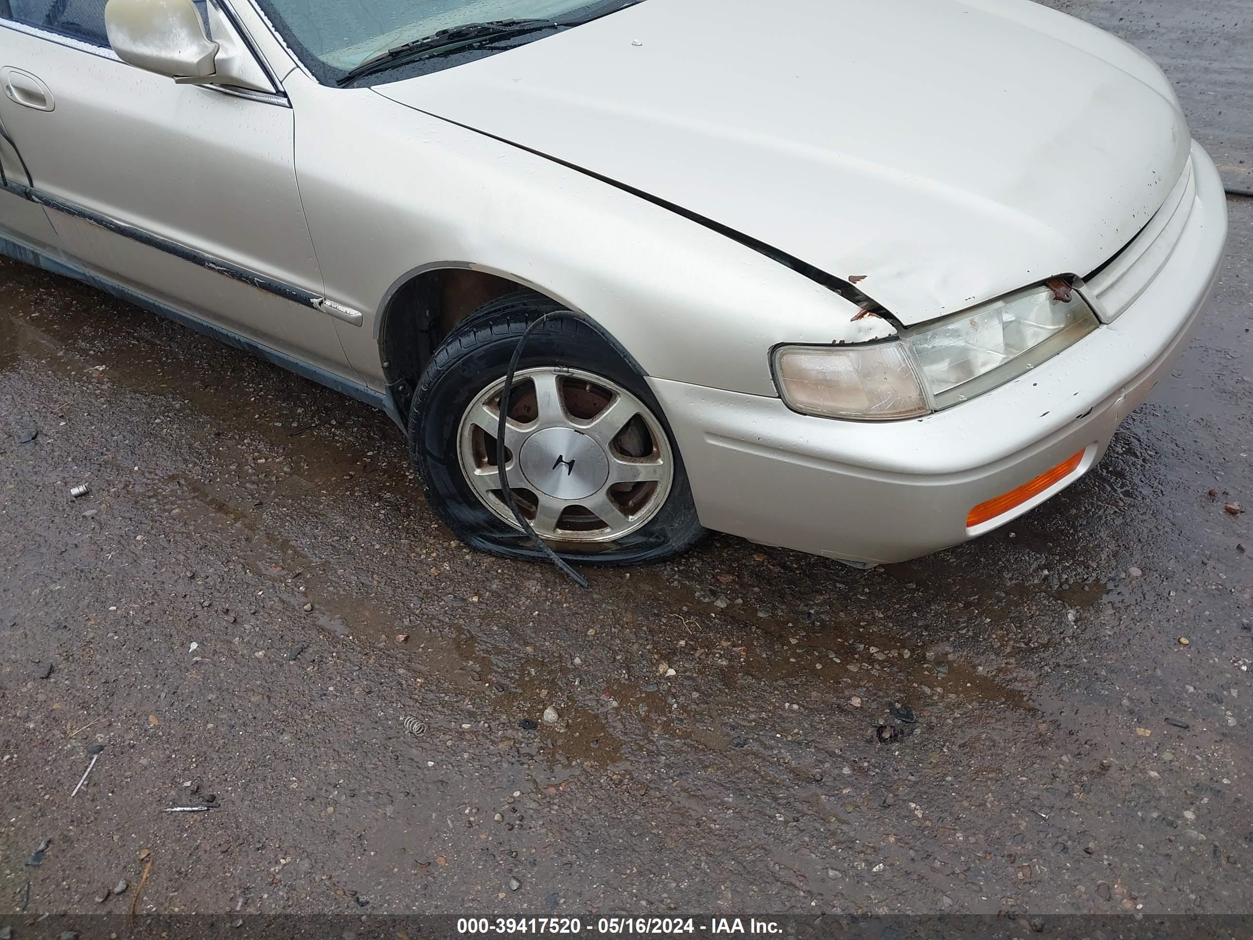 Photo 5 VIN: JHMCD5553RC055717 - HONDA ACCORD 