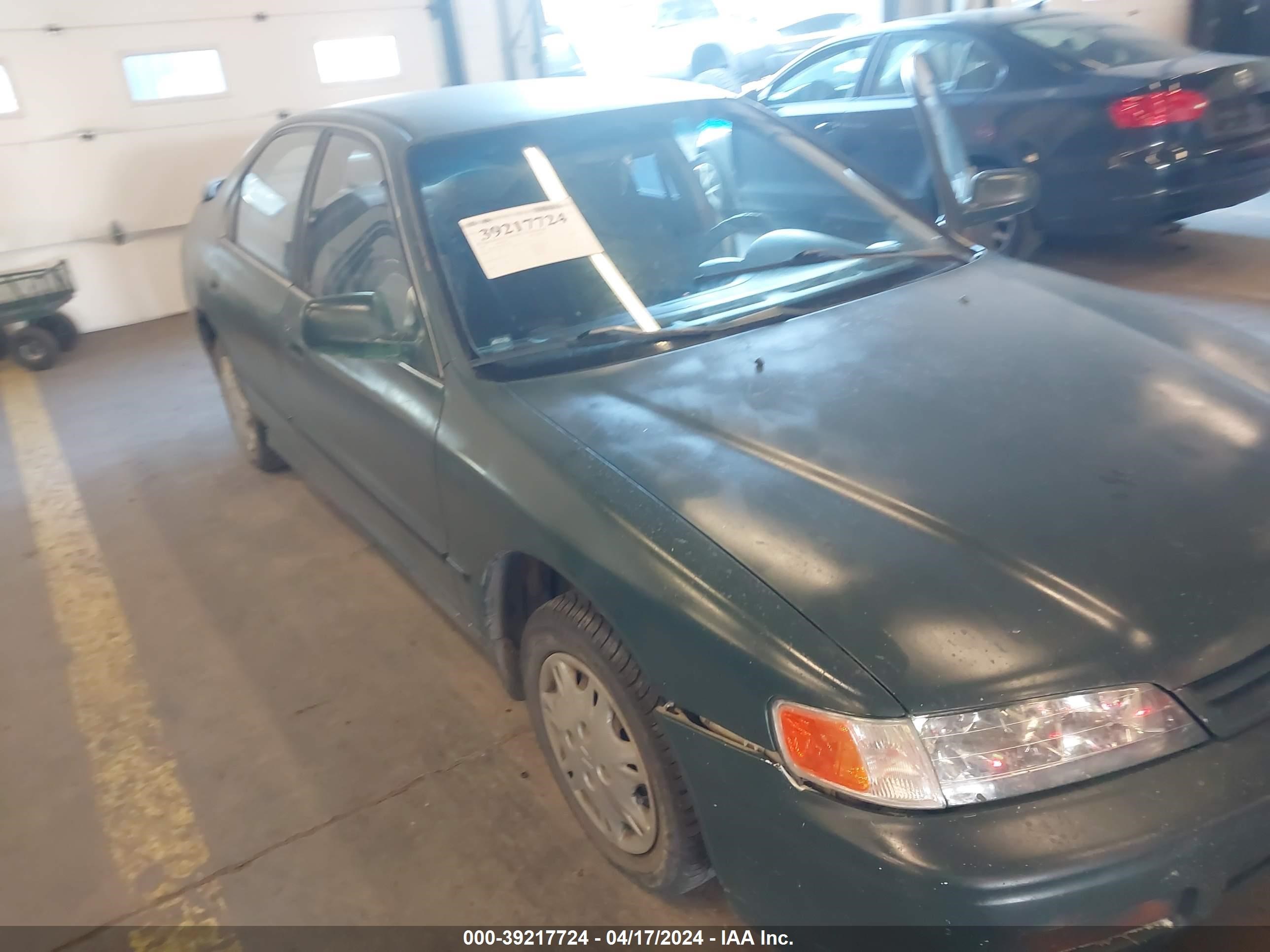 Photo 13 VIN: JHMCD5638SC044506 - HONDA ACCORD 