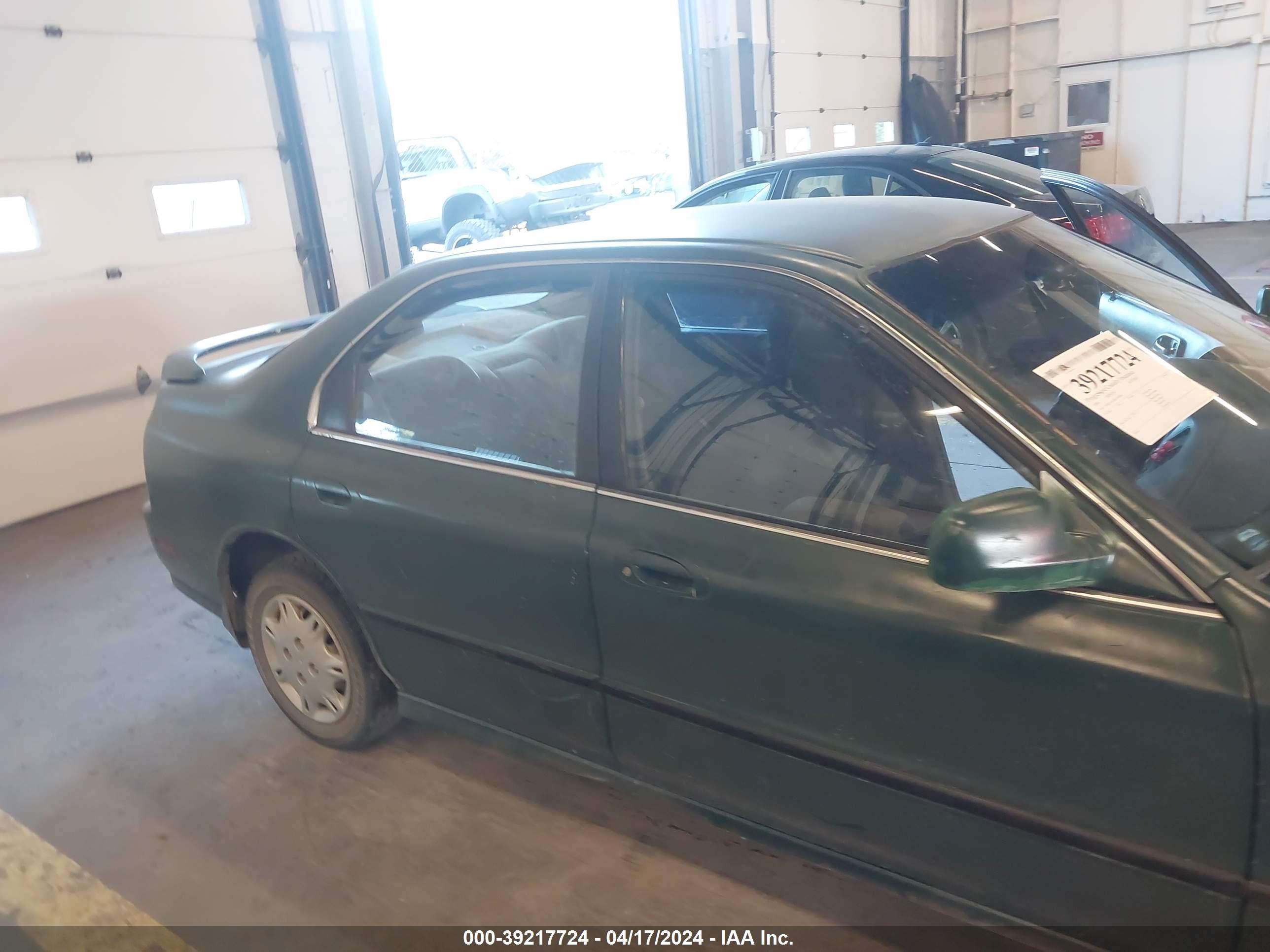 Photo 15 VIN: JHMCD5638SC044506 - HONDA ACCORD 