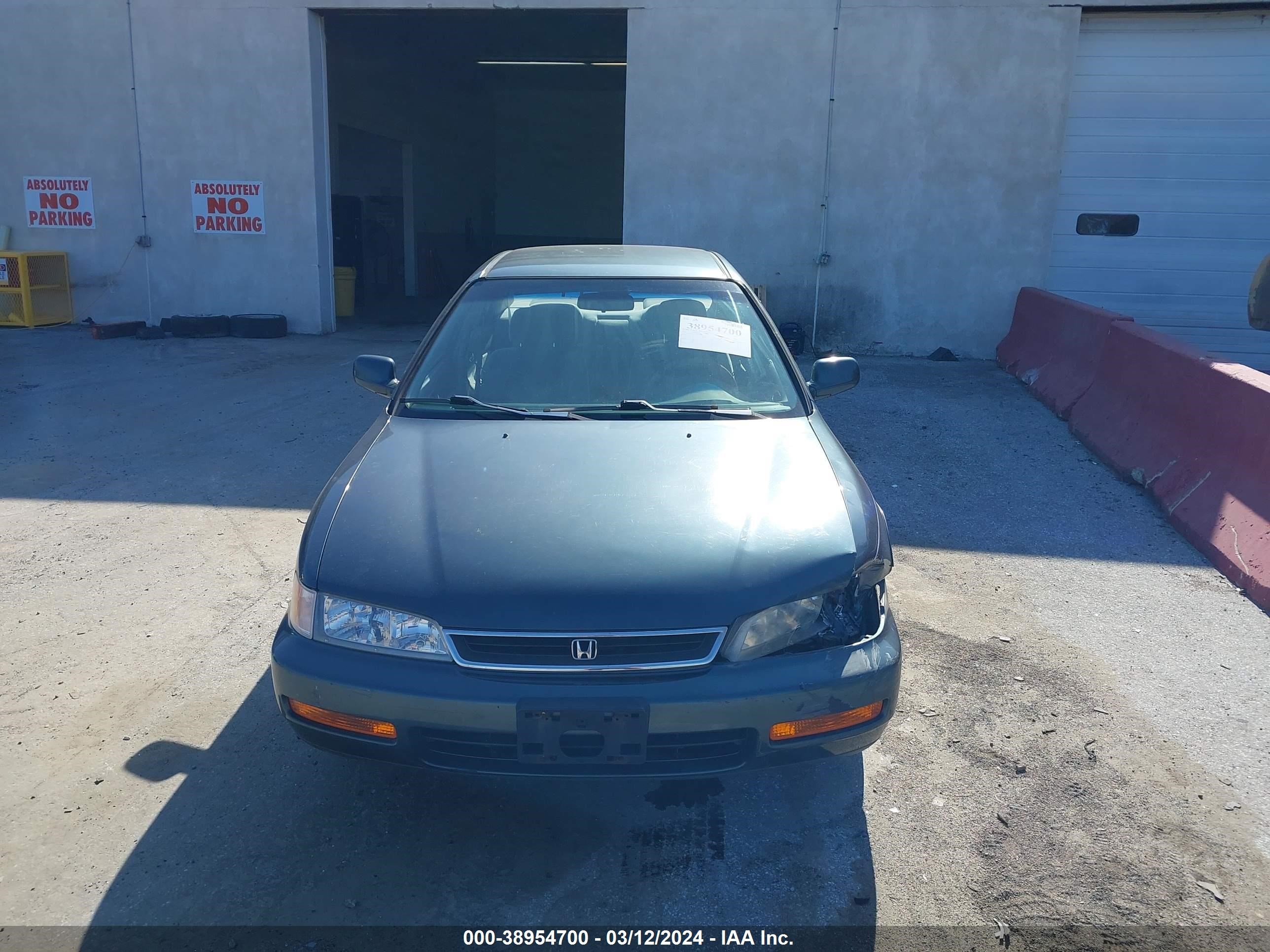 Photo 11 VIN: JHMCD563XVC002939 - HONDA ACCORD 