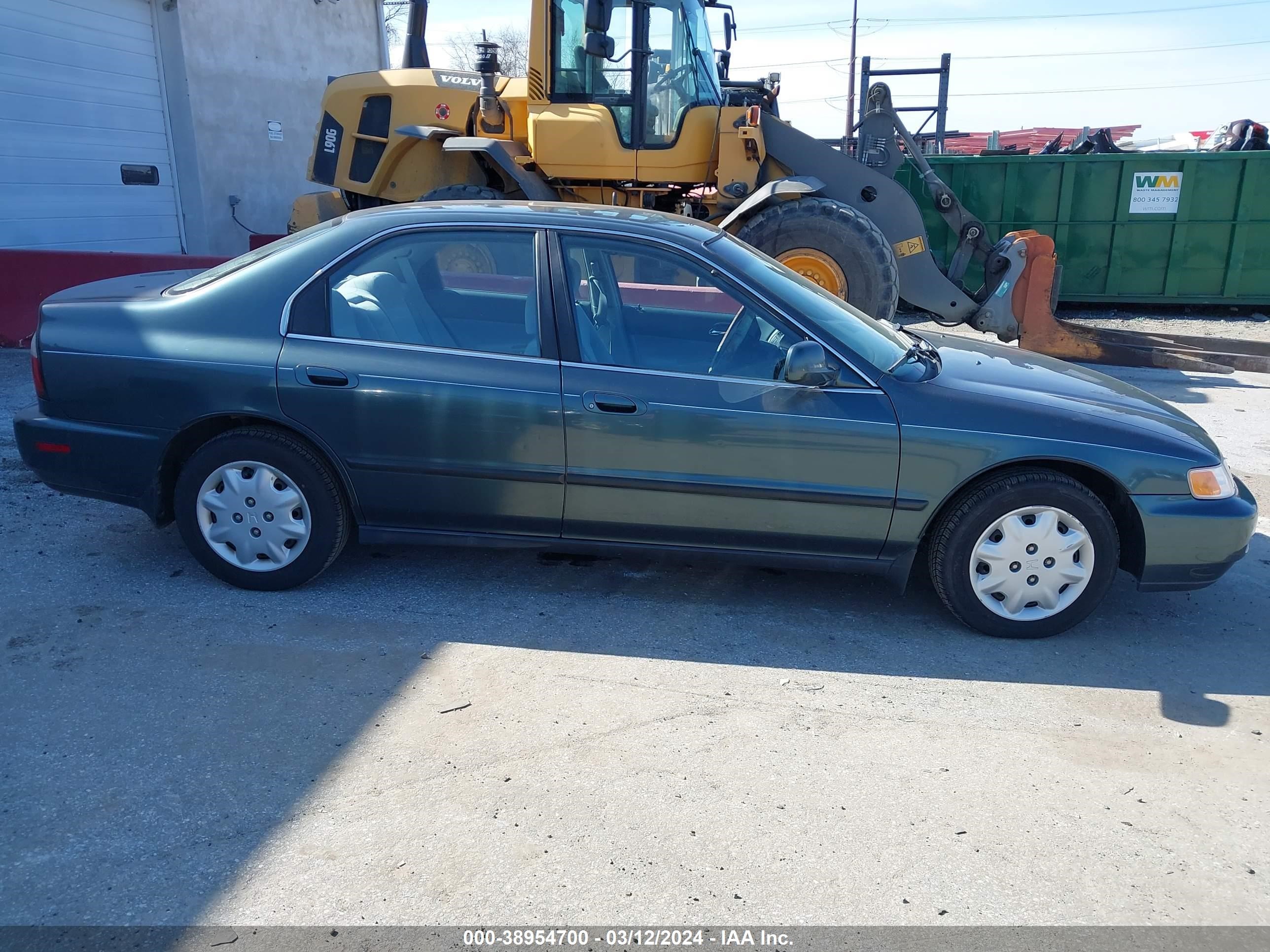 Photo 12 VIN: JHMCD563XVC002939 - HONDA ACCORD 