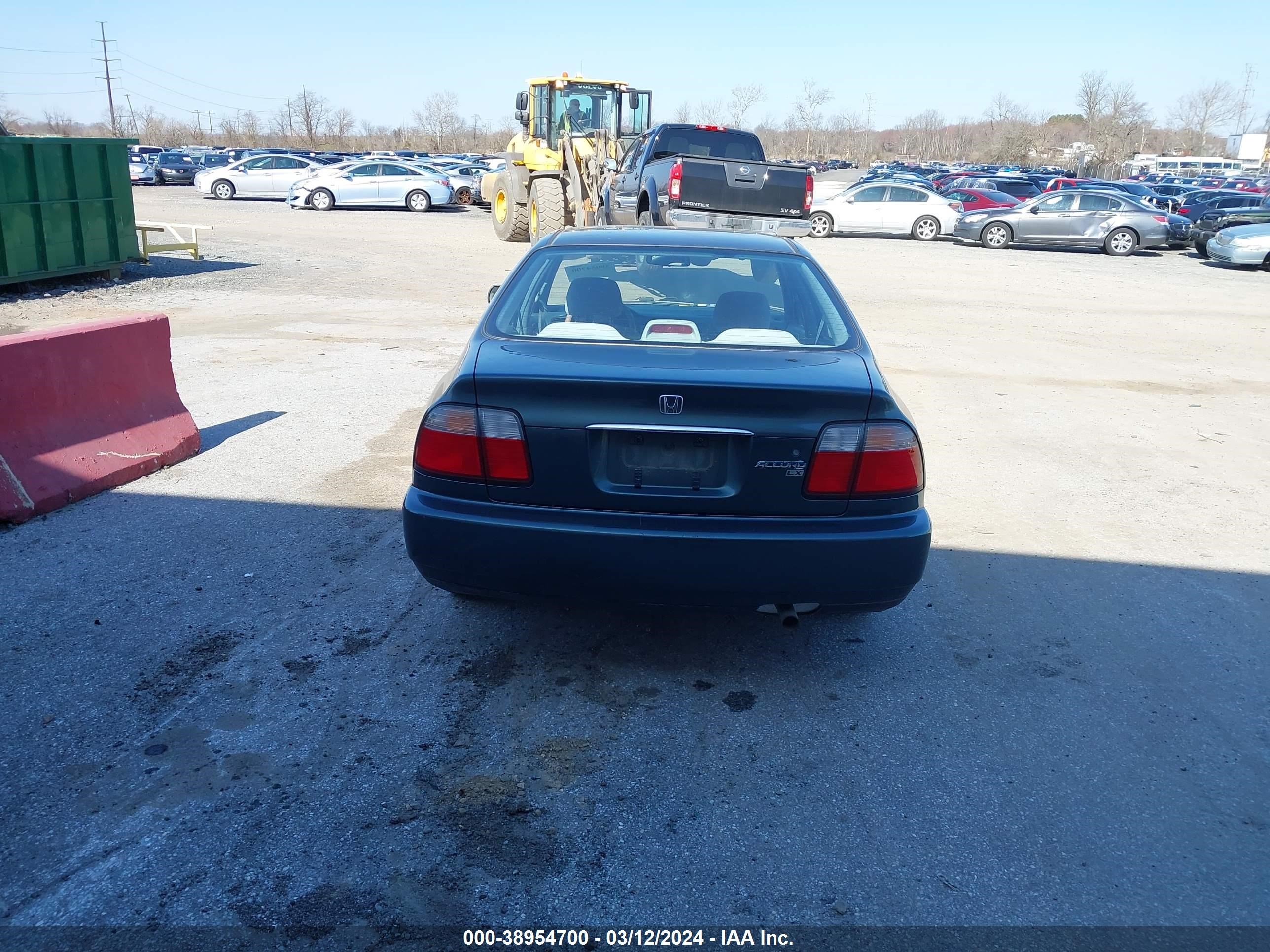 Photo 15 VIN: JHMCD563XVC002939 - HONDA ACCORD 