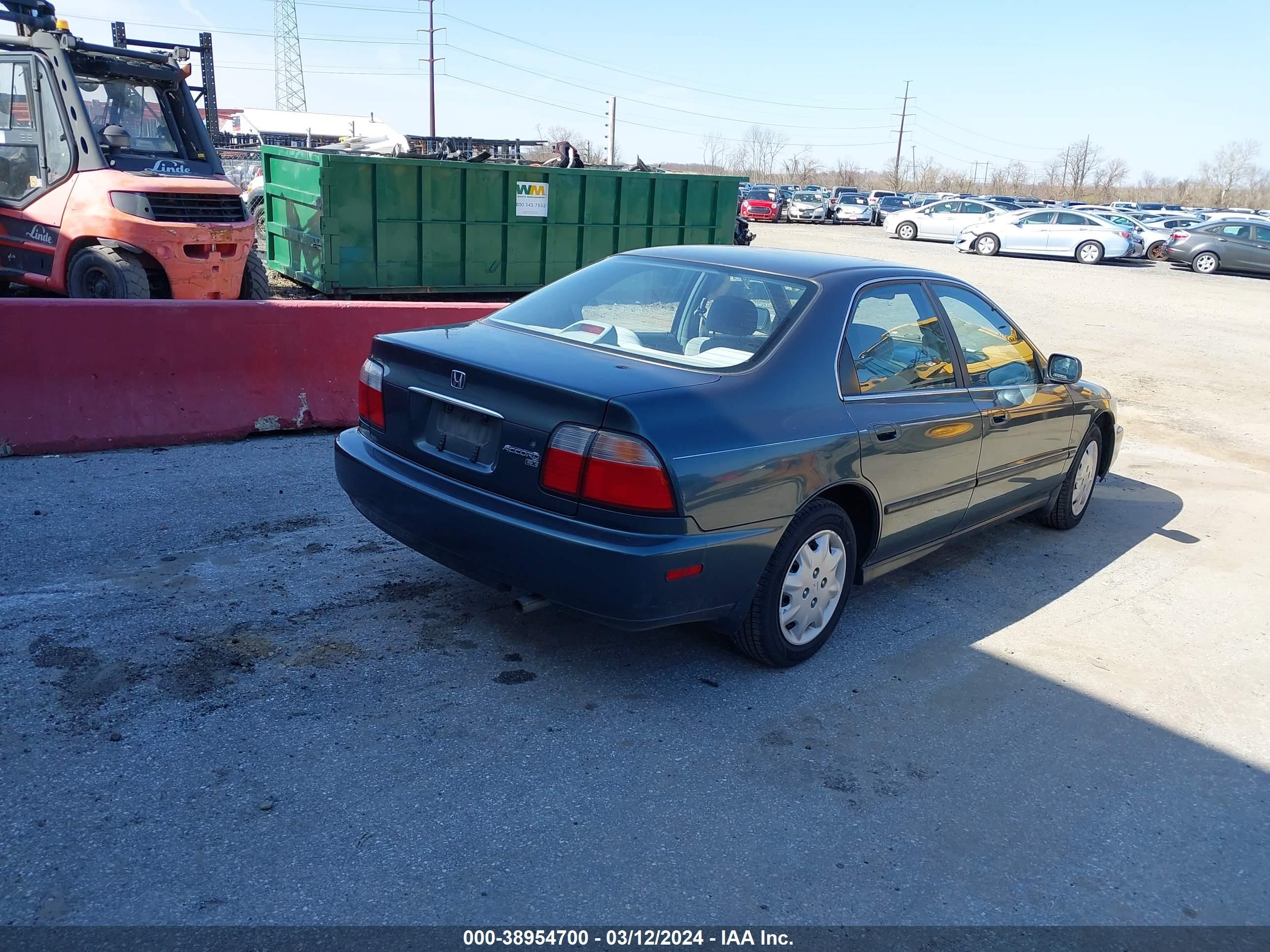 Photo 3 VIN: JHMCD563XVC002939 - HONDA ACCORD 