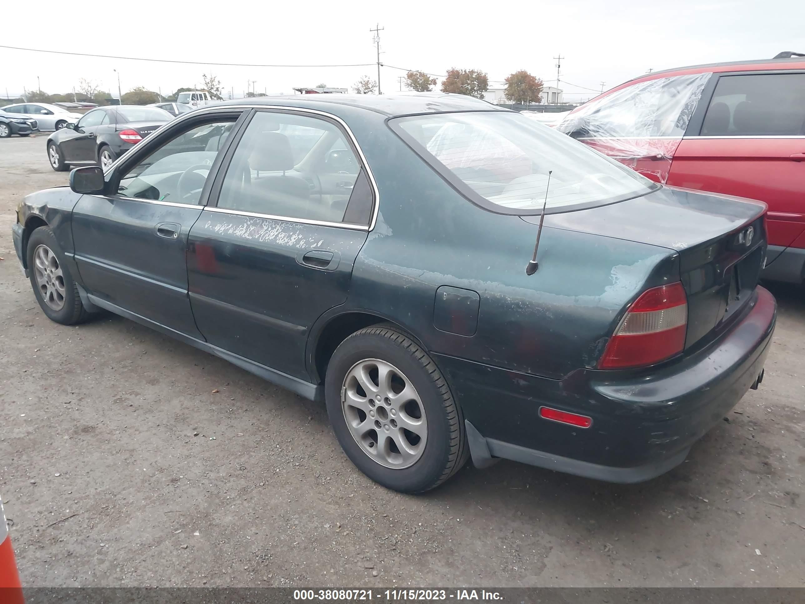 Photo 2 VIN: JHMCD5651RC058453 - HONDA ACCORD 