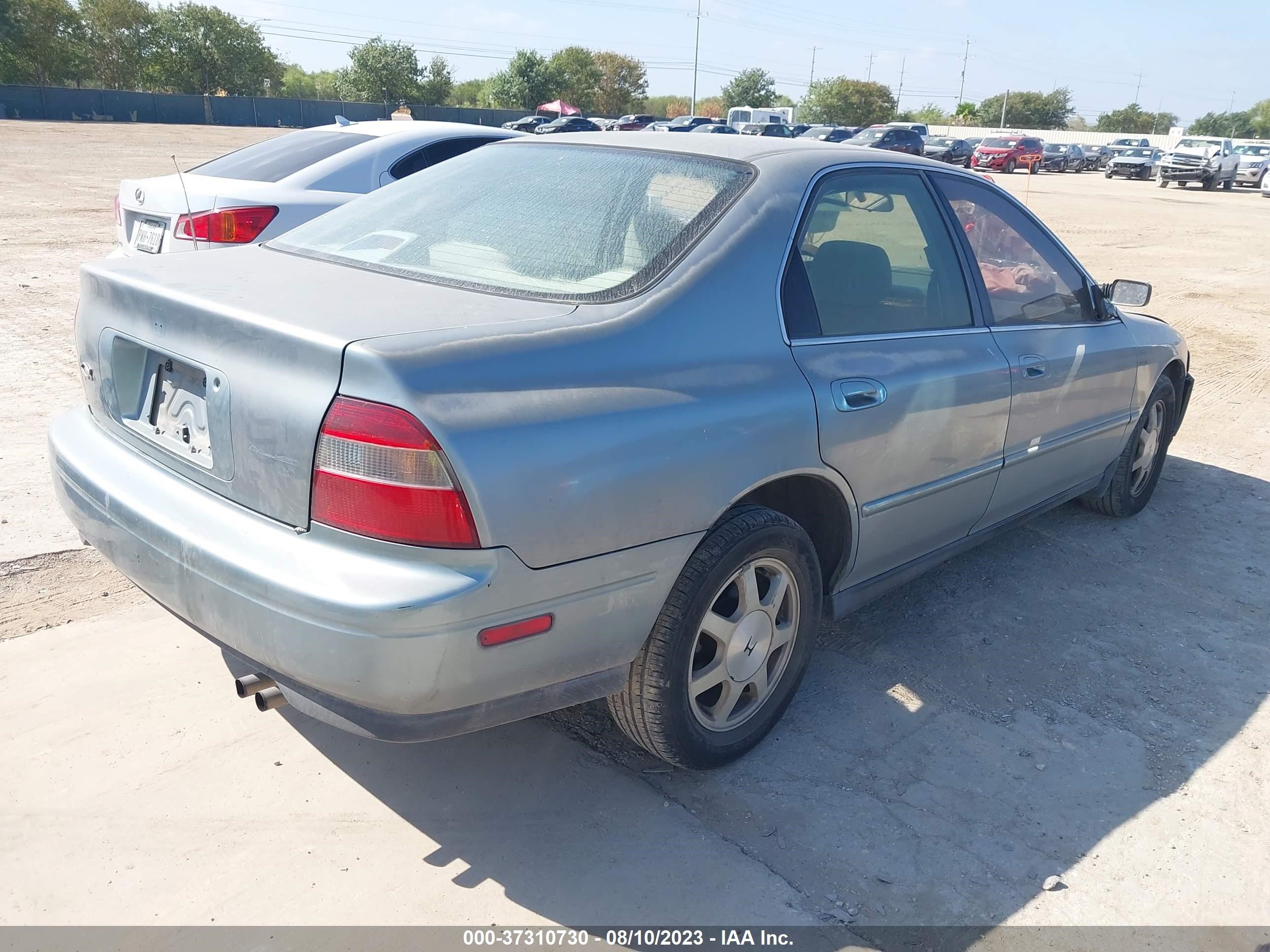 Photo 3 VIN: JHMCD5651RC065273 - HONDA ACCORD 