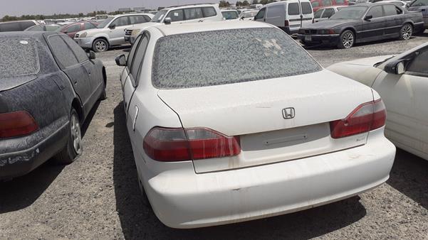 Photo 4 VIN: JHMCF863X2C402619 - HONDA ACCORD 