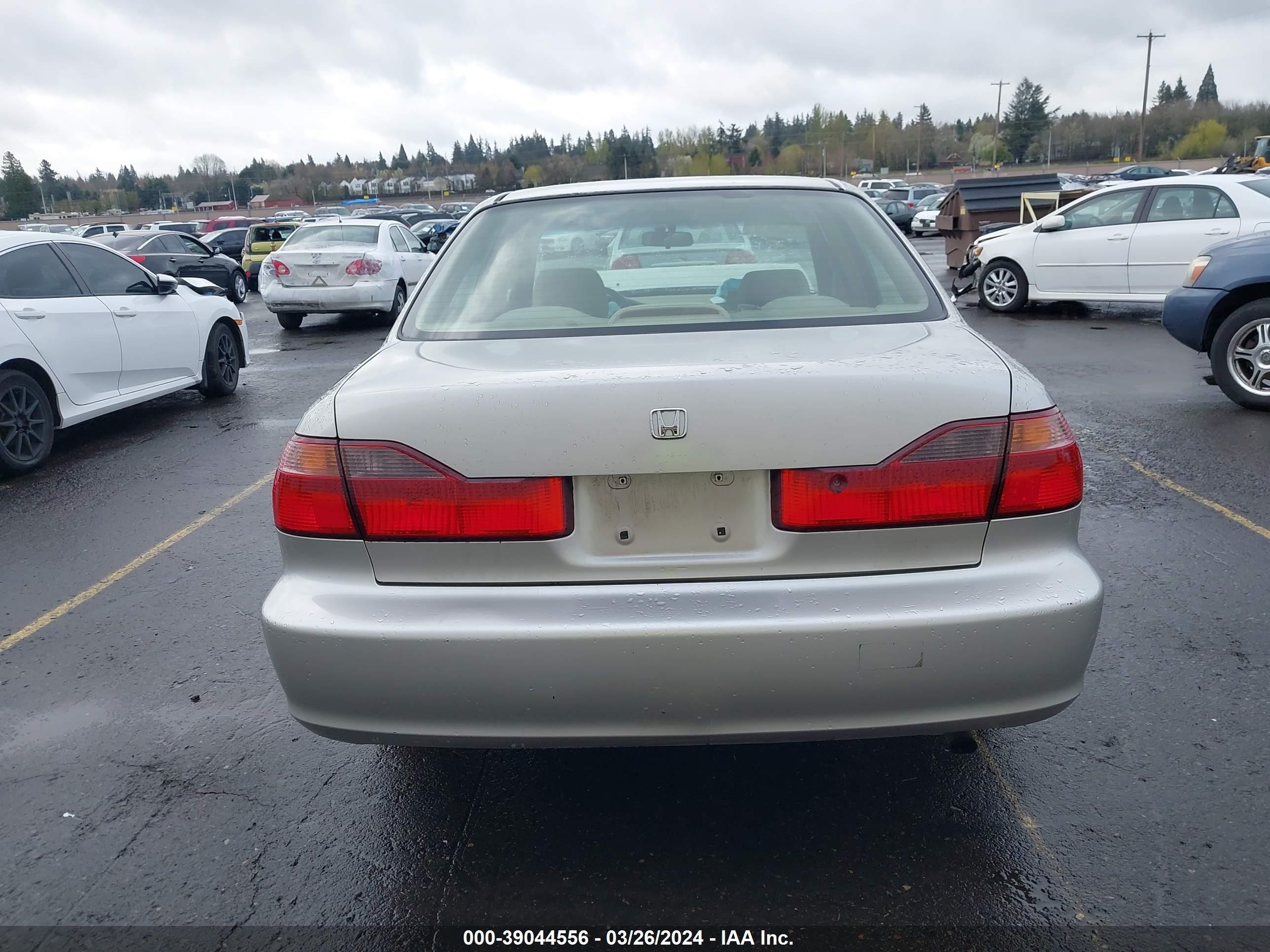 Photo 16 VIN: JHMCG5548XC021381 - HONDA ACCORD 