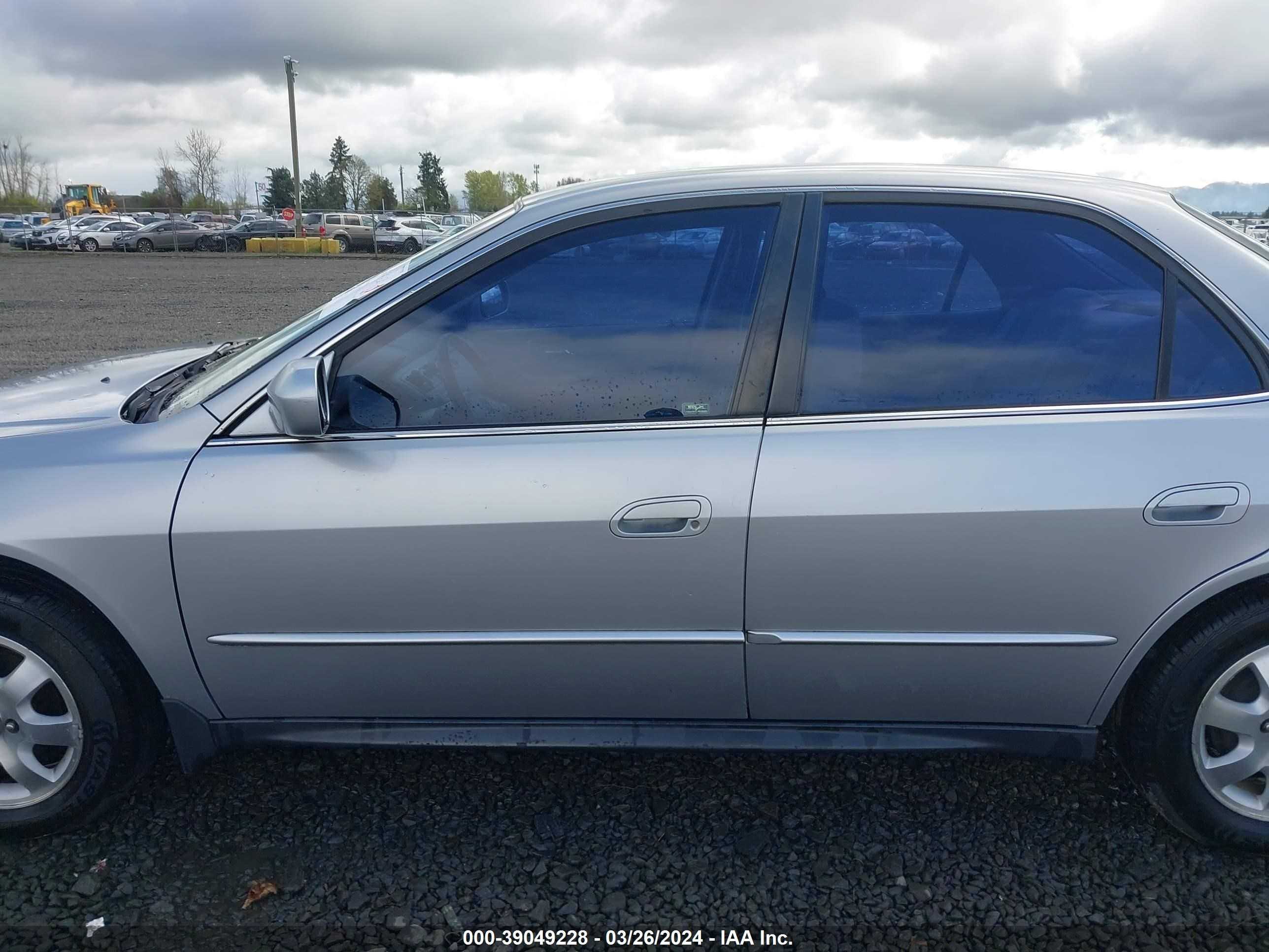 Photo 13 VIN: JHMCG56442C009865 - HONDA ACCORD 