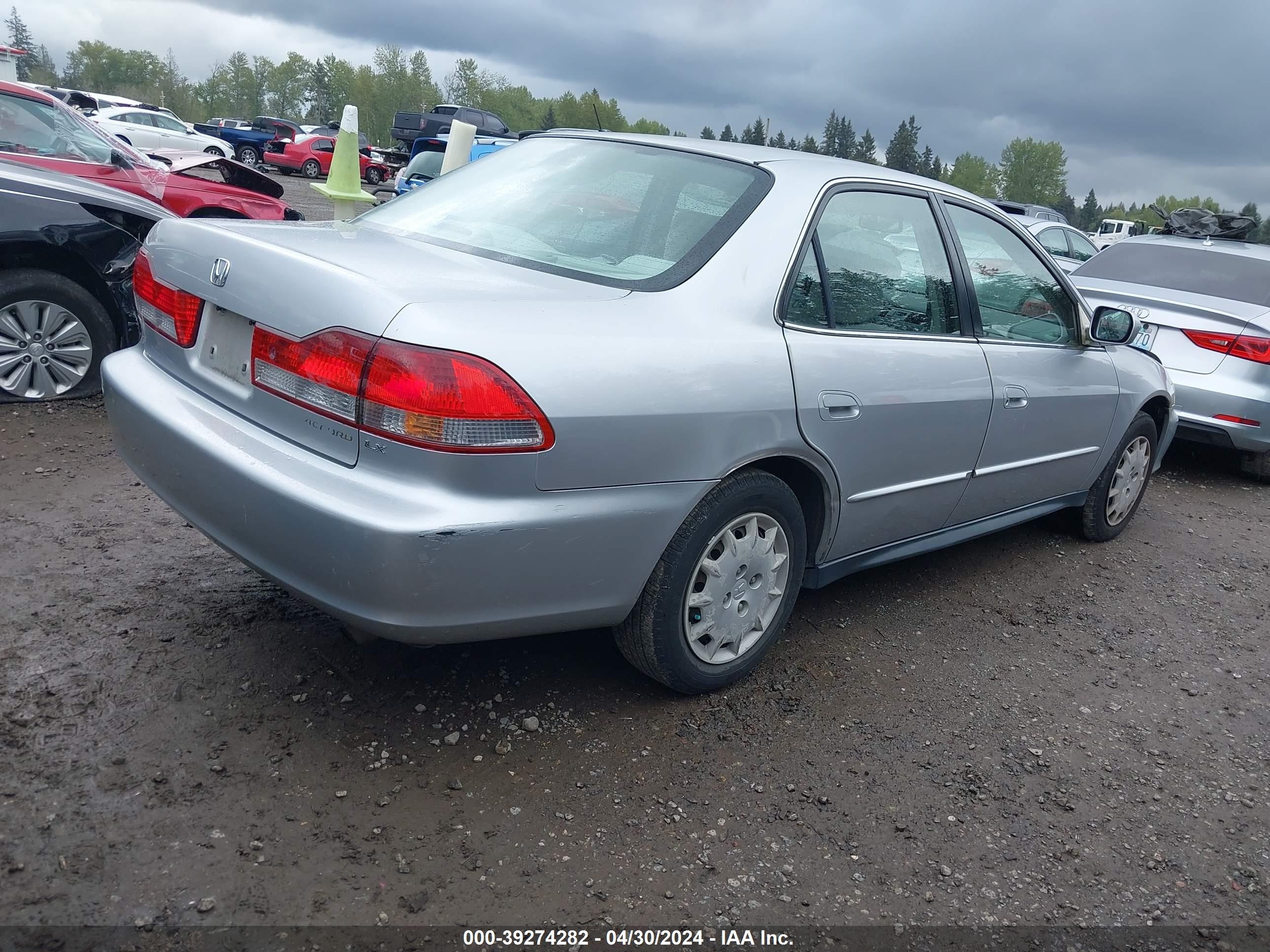 Photo 3 VIN: JHMCG56452C011348 - HONDA ACCORD 