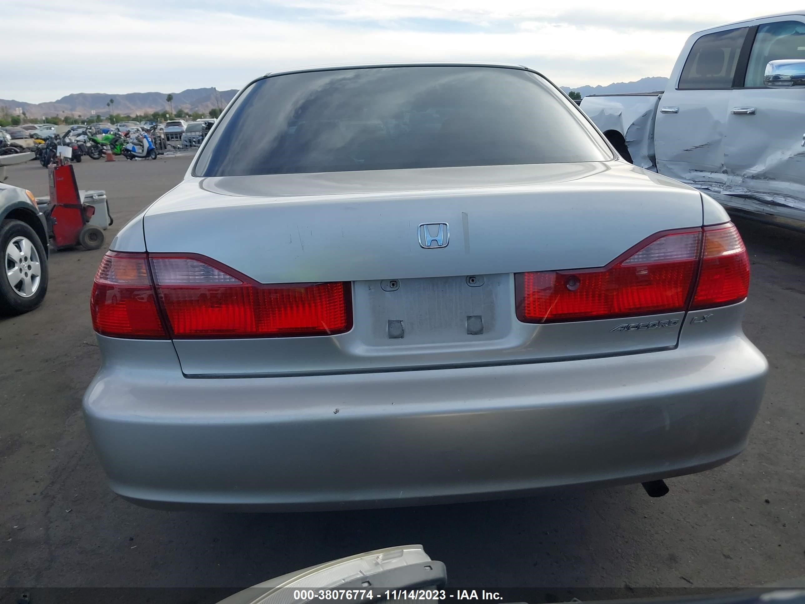 Photo 15 VIN: JHMCG5647XC041832 - HONDA ACCORD 