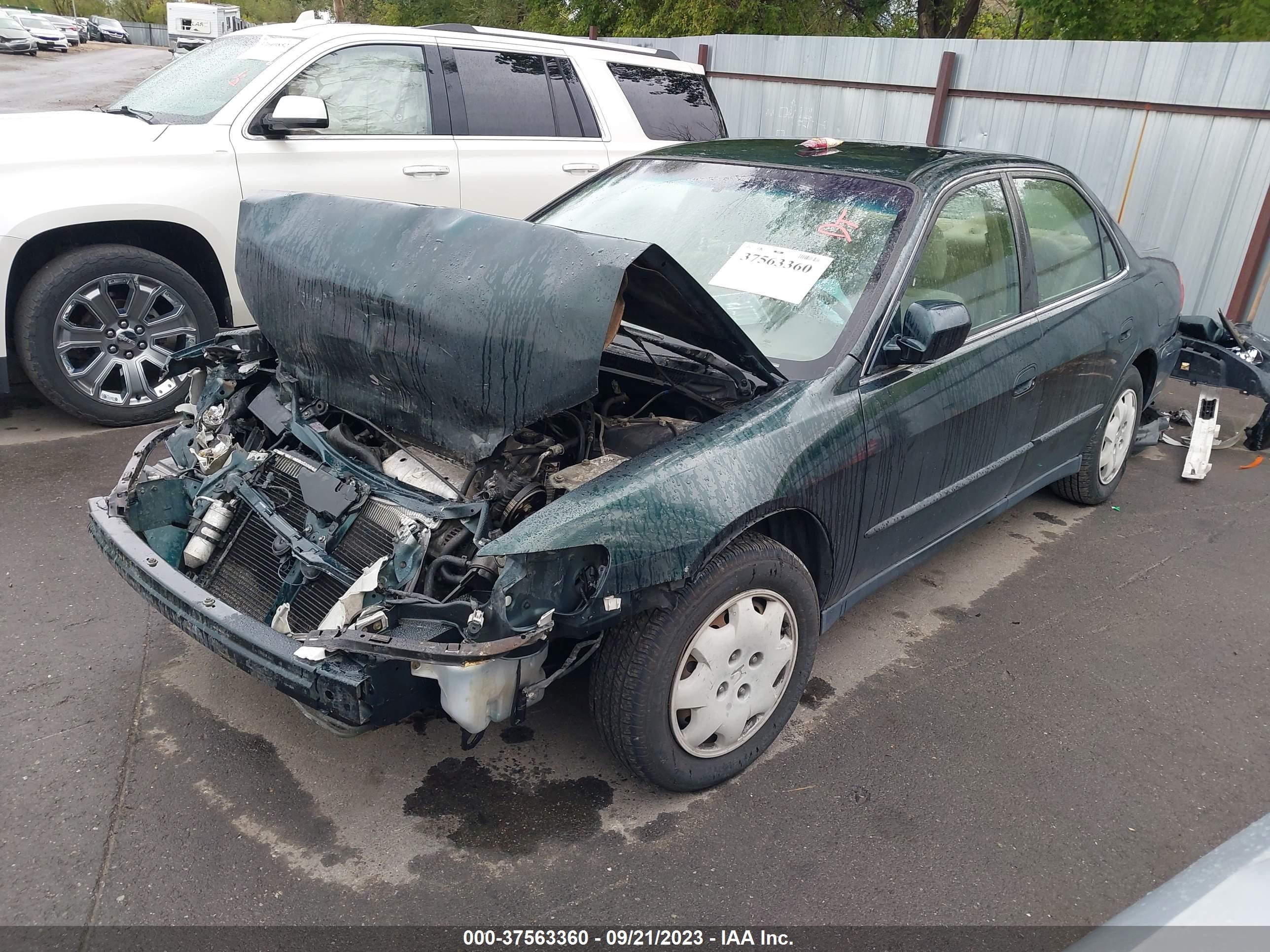 Photo 1 VIN: JHMCG5649YC001138 - HONDA ACCORD 