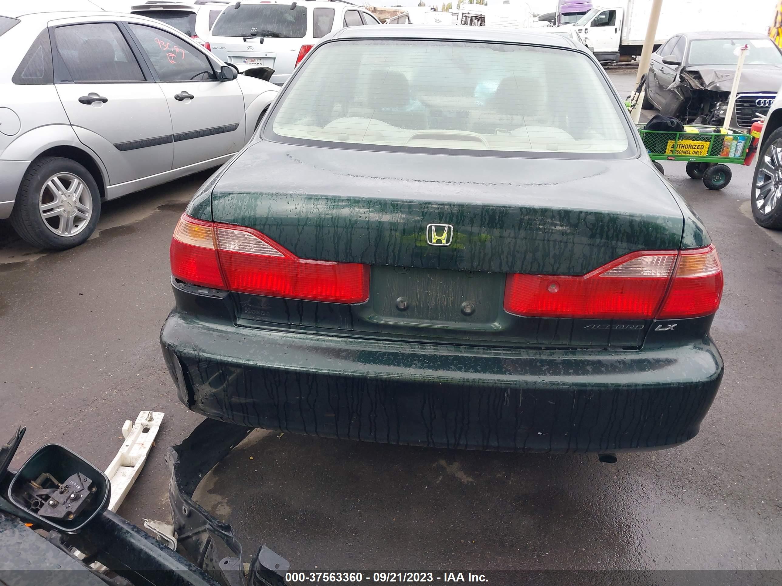 Photo 16 VIN: JHMCG5649YC001138 - HONDA ACCORD 