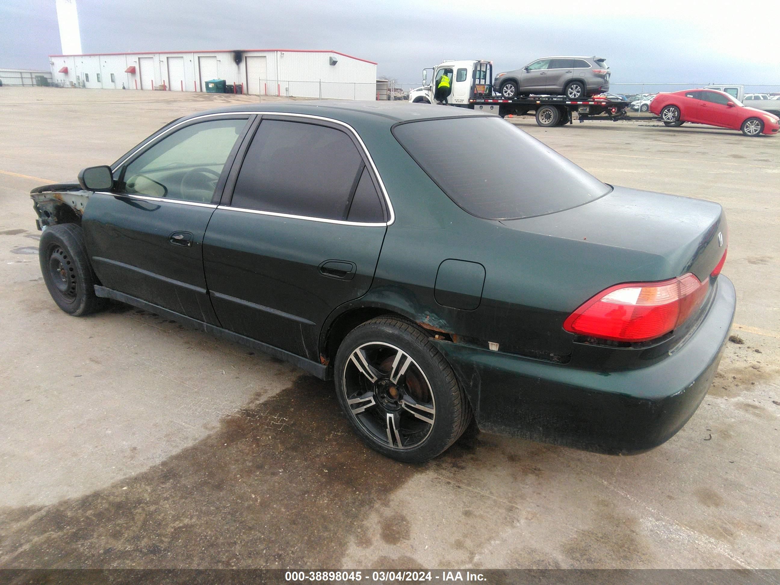 Photo 2 VIN: JHMCG5649YC030252 - HONDA ACCORD 