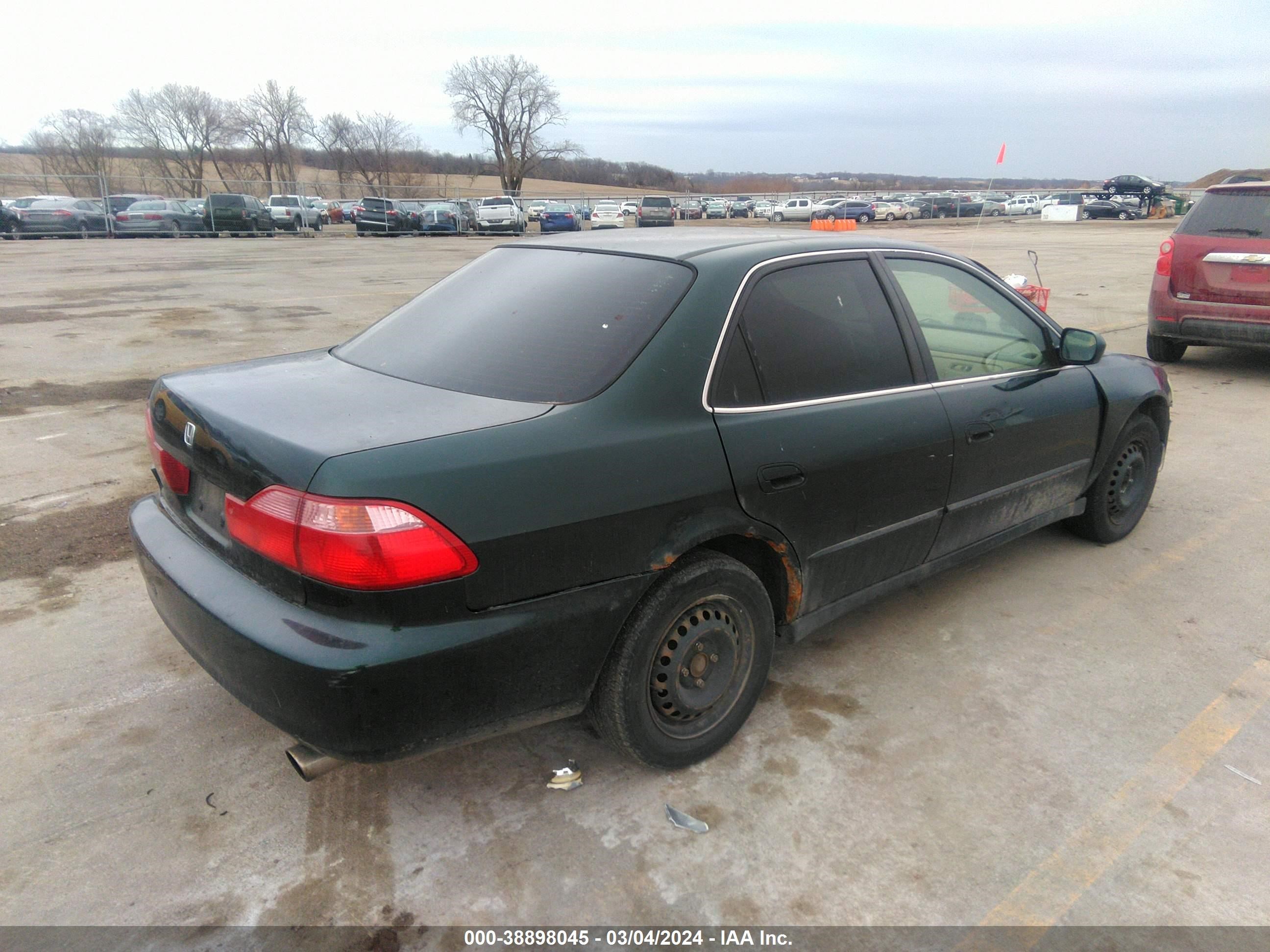 Photo 3 VIN: JHMCG5649YC030252 - HONDA ACCORD 