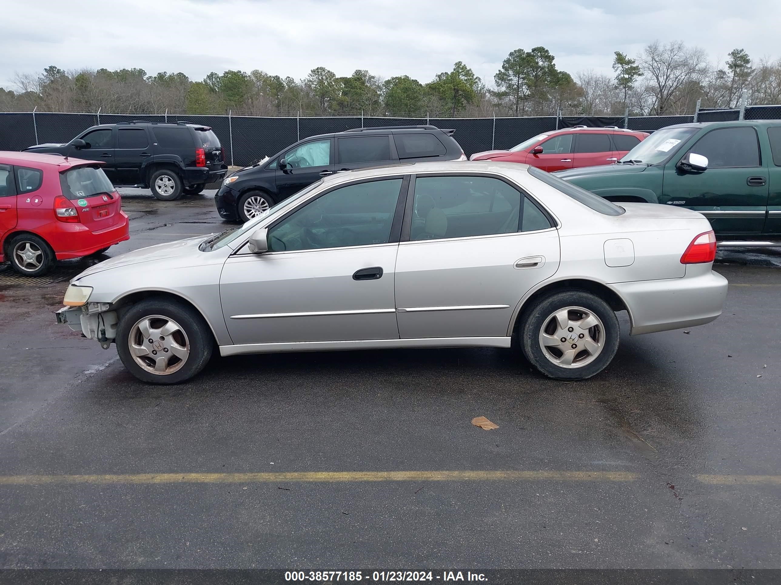 Photo 13 VIN: JHMCG5652XC018998 - HONDA ACCORD 