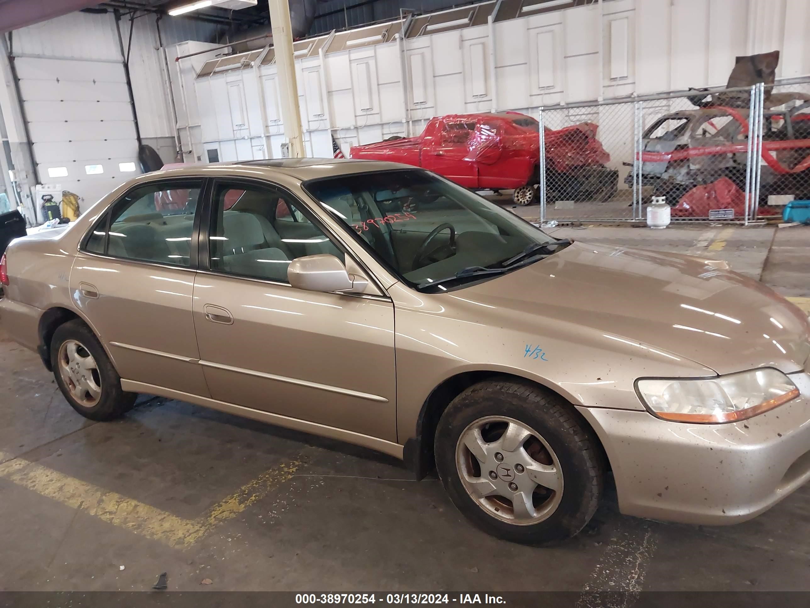 Photo 13 VIN: JHMCG565XYC000153 - HONDA ACCORD 