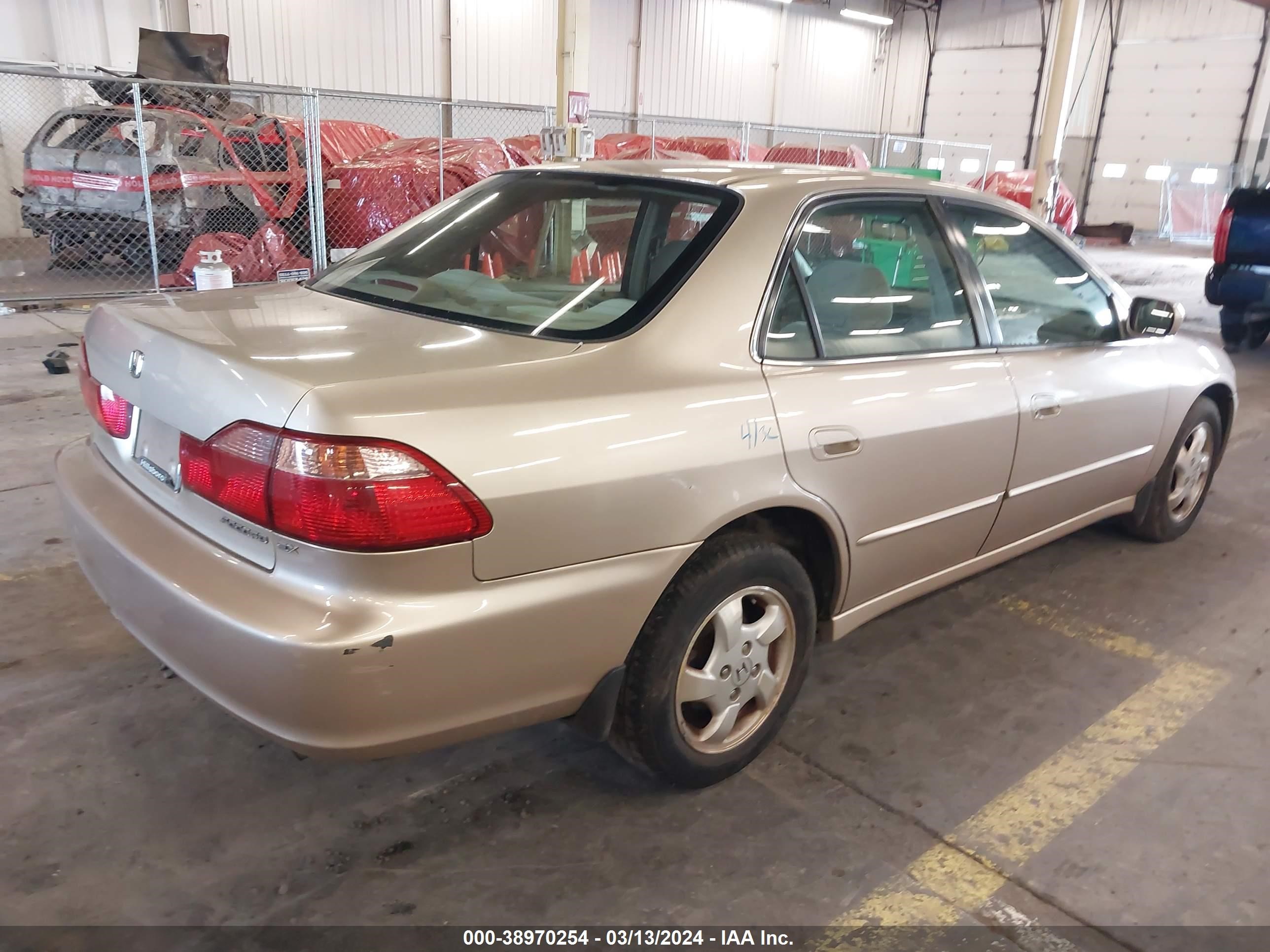 Photo 3 VIN: JHMCG565XYC000153 - HONDA ACCORD 