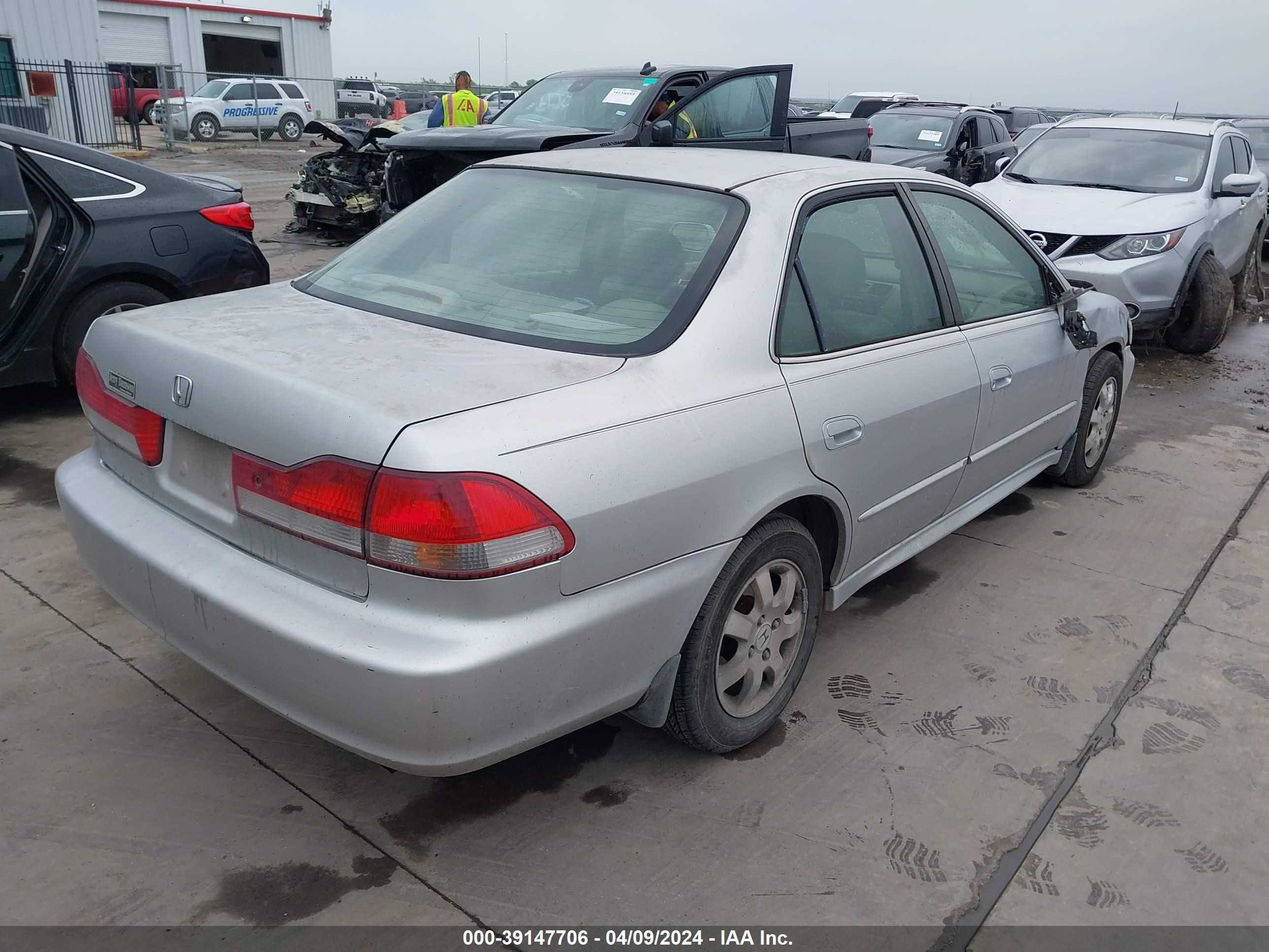 Photo 3 VIN: JHMCG56631C014202 - HONDA ACCORD 