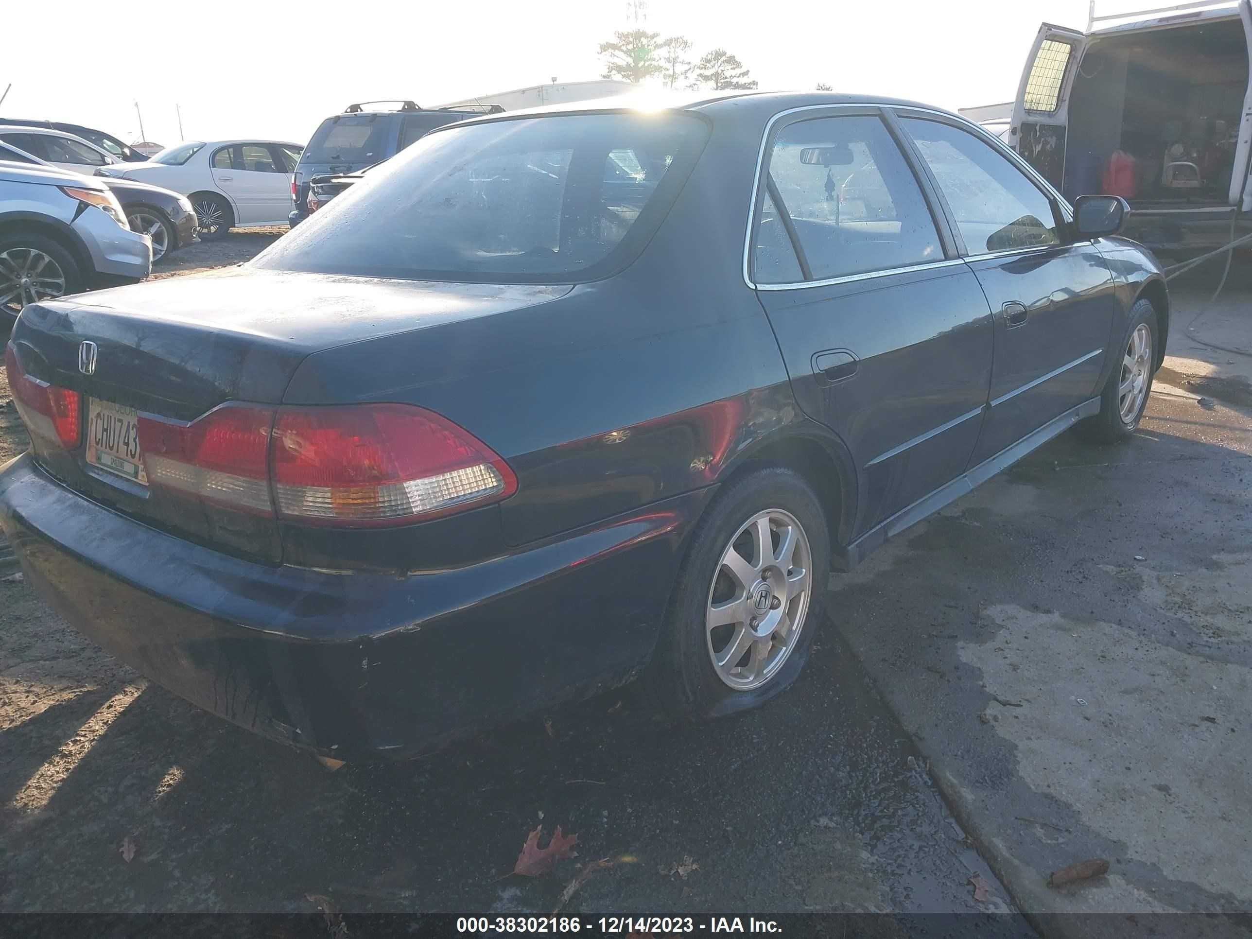 Photo 3 VIN: JHMCG56722C025444 - HONDA ACCORD 