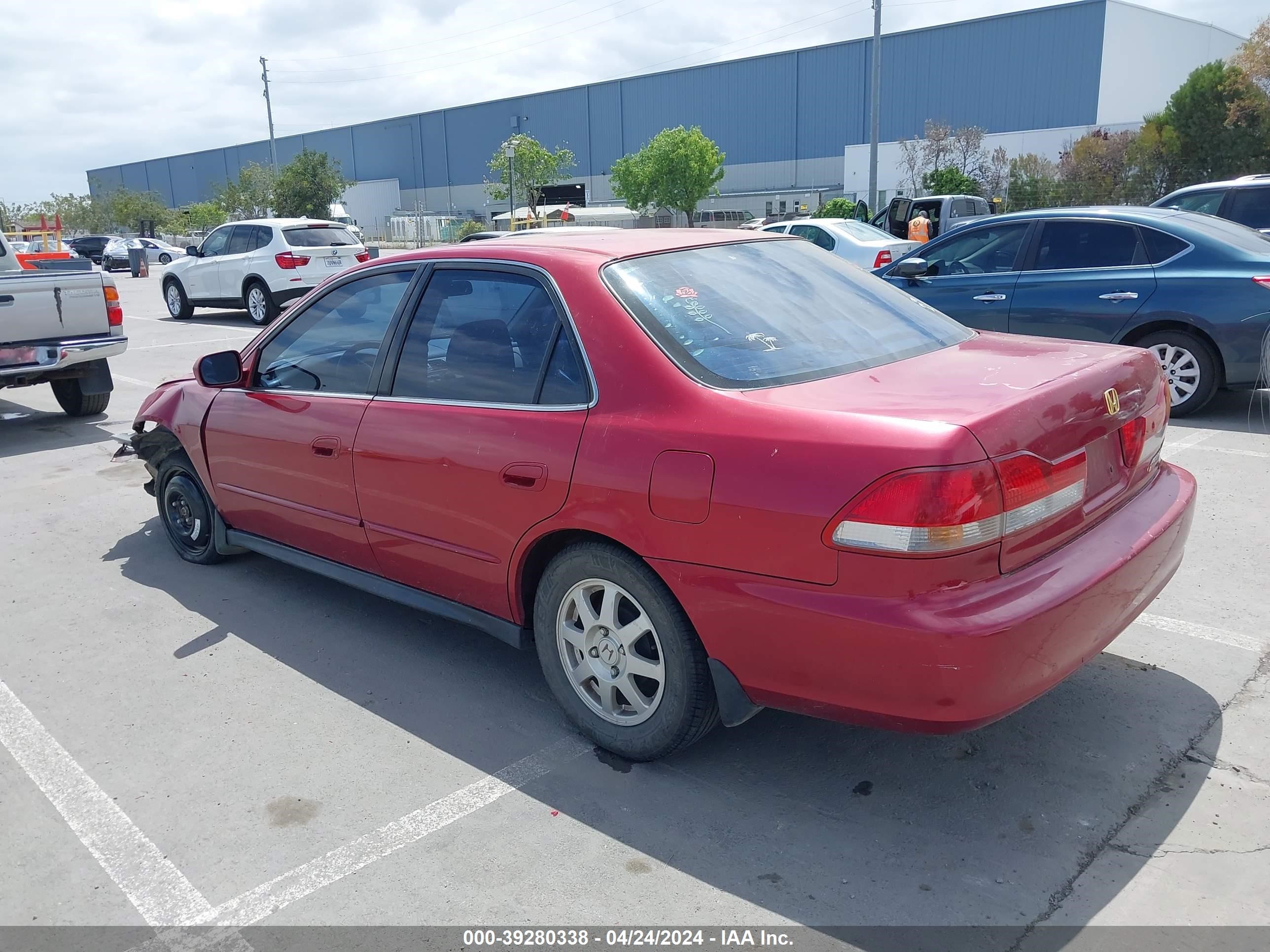 Photo 2 VIN: JHMCG56732C011665 - HONDA ACCORD 