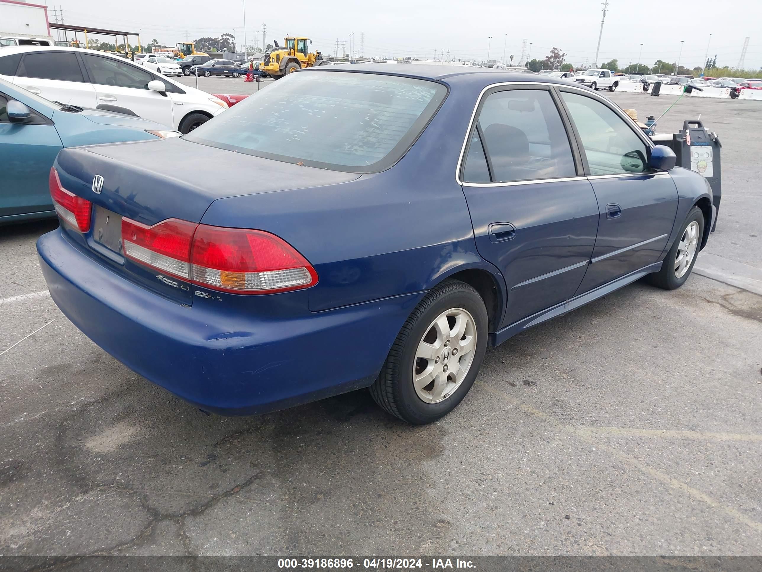 Photo 3 VIN: JHMCG66001C011470 - HONDA ACCORD 